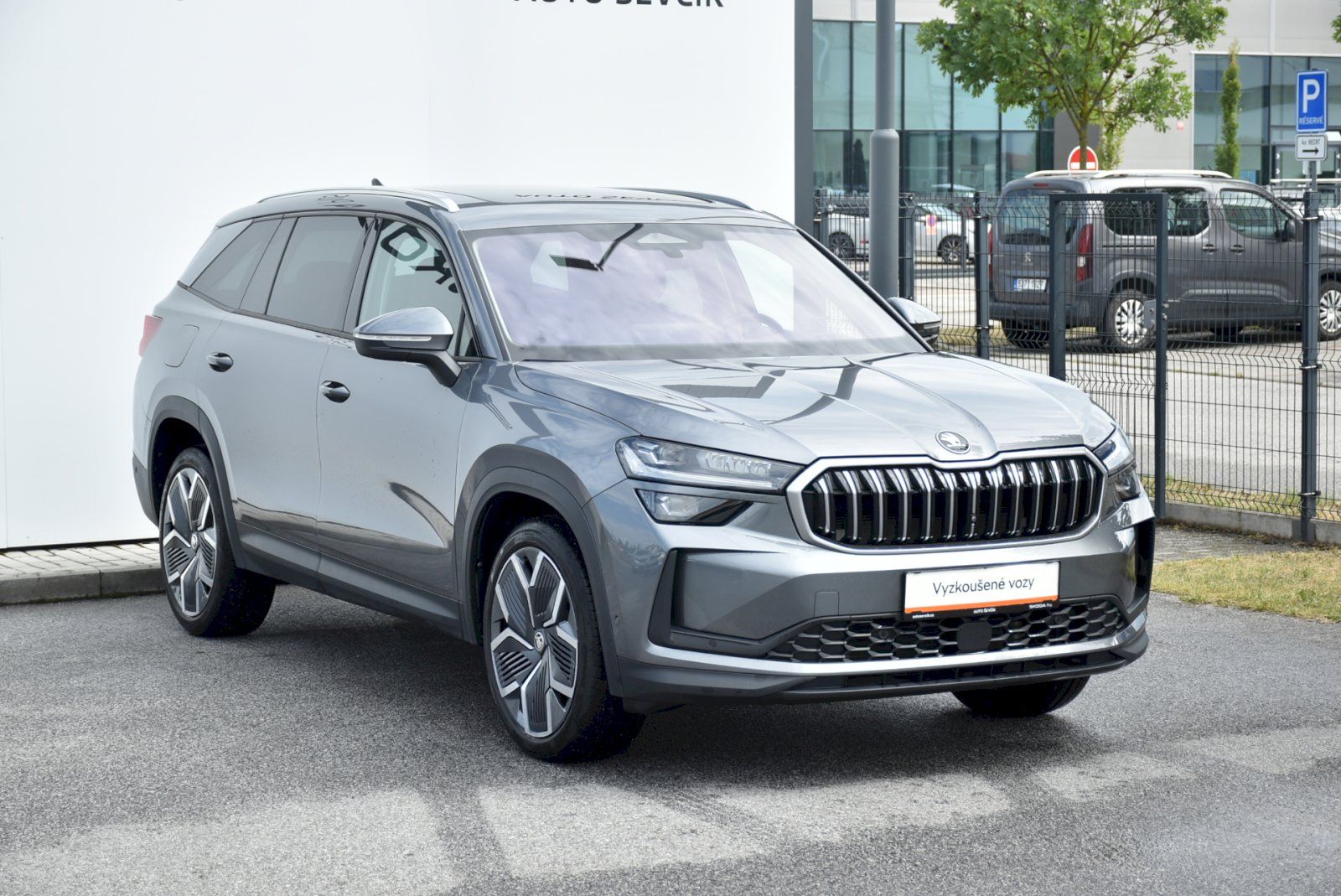 Škoda Kodiaq, Exclusive Selection 2.0 TDI 14 - fotka 6