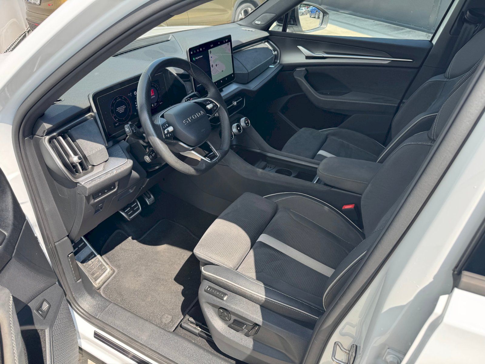 Škoda Kodiaq, DSG 2.0 TDI 142 kW 4x4 Sportli - fotka 6
