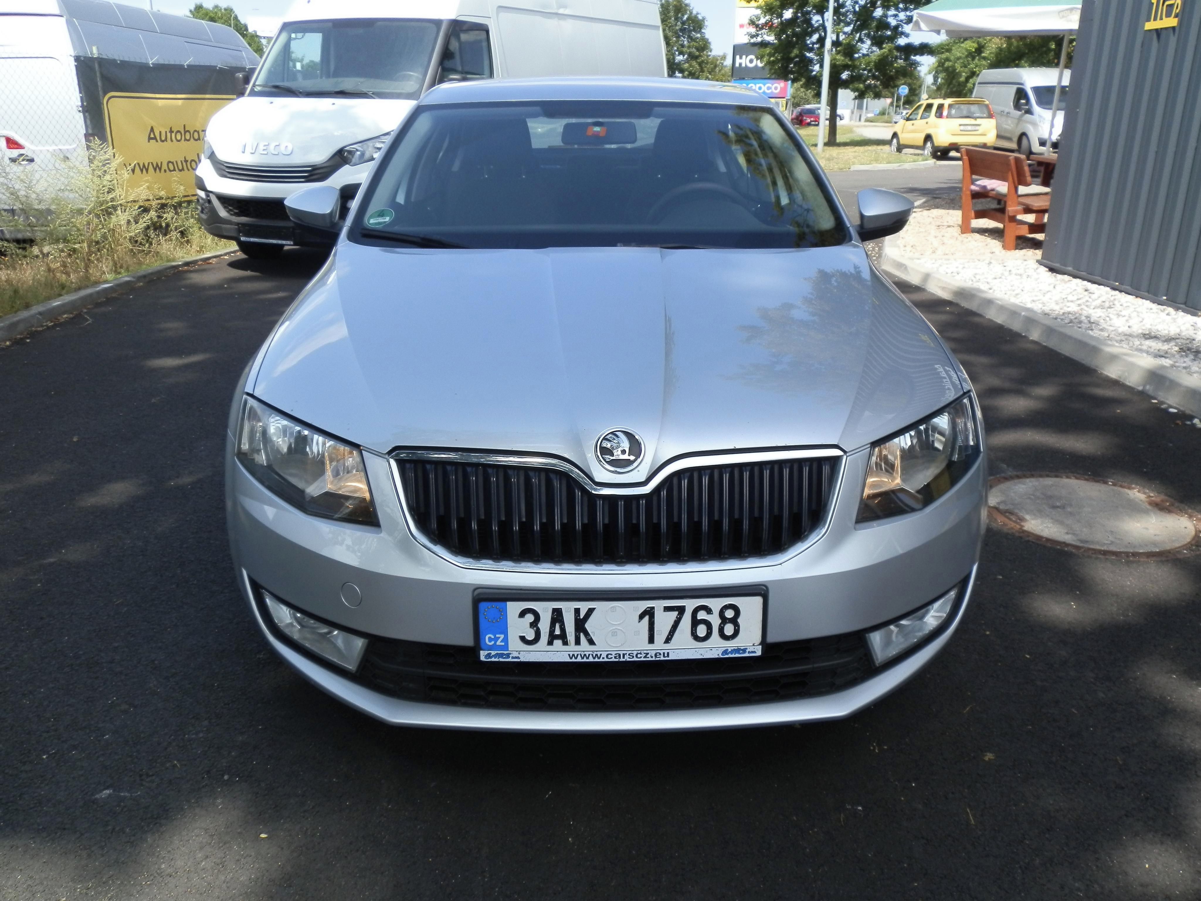 Škoda Octavia, 1,6 TDi - fotka 2