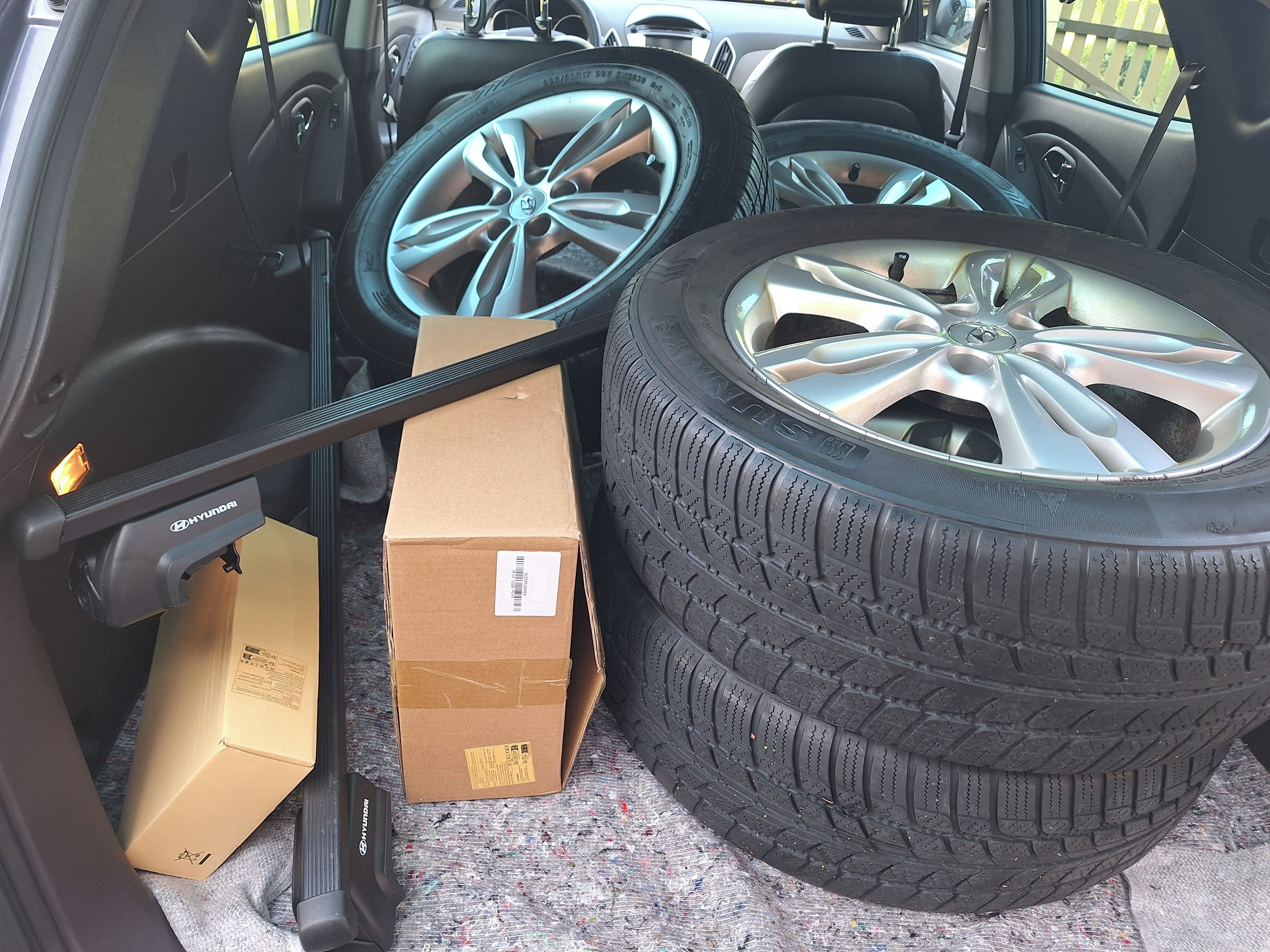 Hyundai ix35, HYUNDAI IX35; 1 majitel, garáž - fotka 3