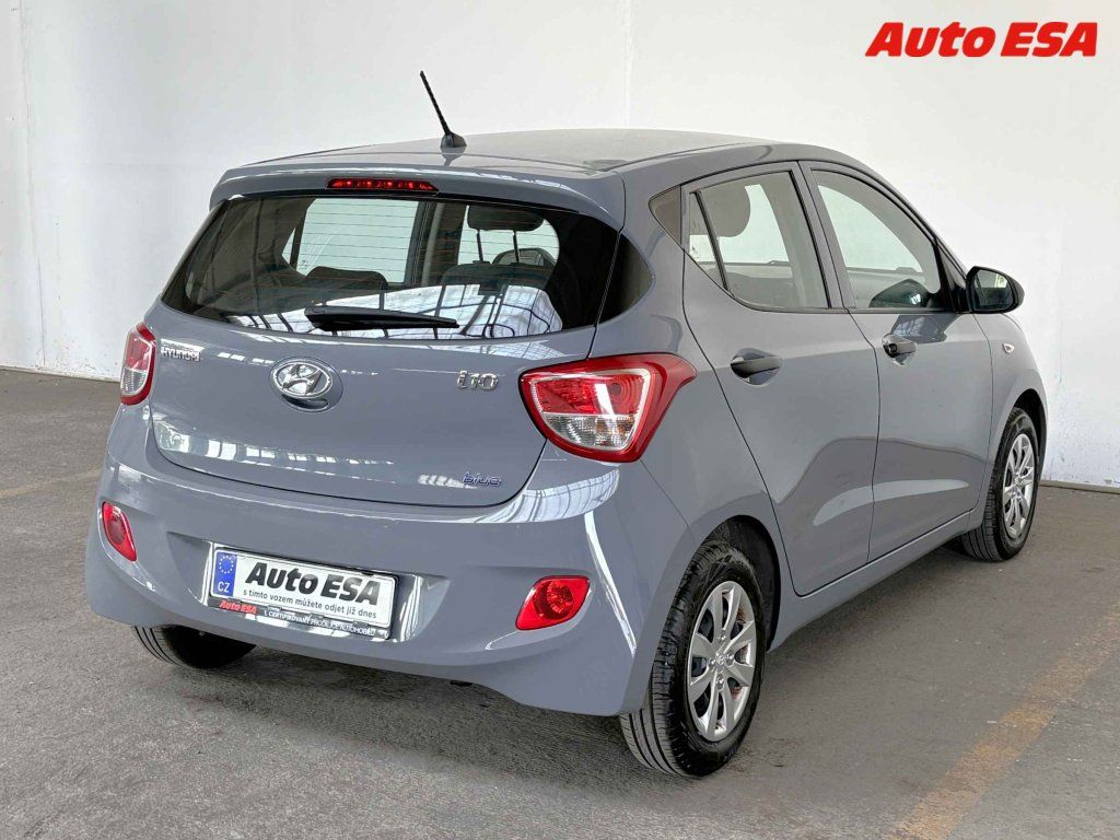 Hyundai i10, 1.0 i,Classic,+kola - fotka 4