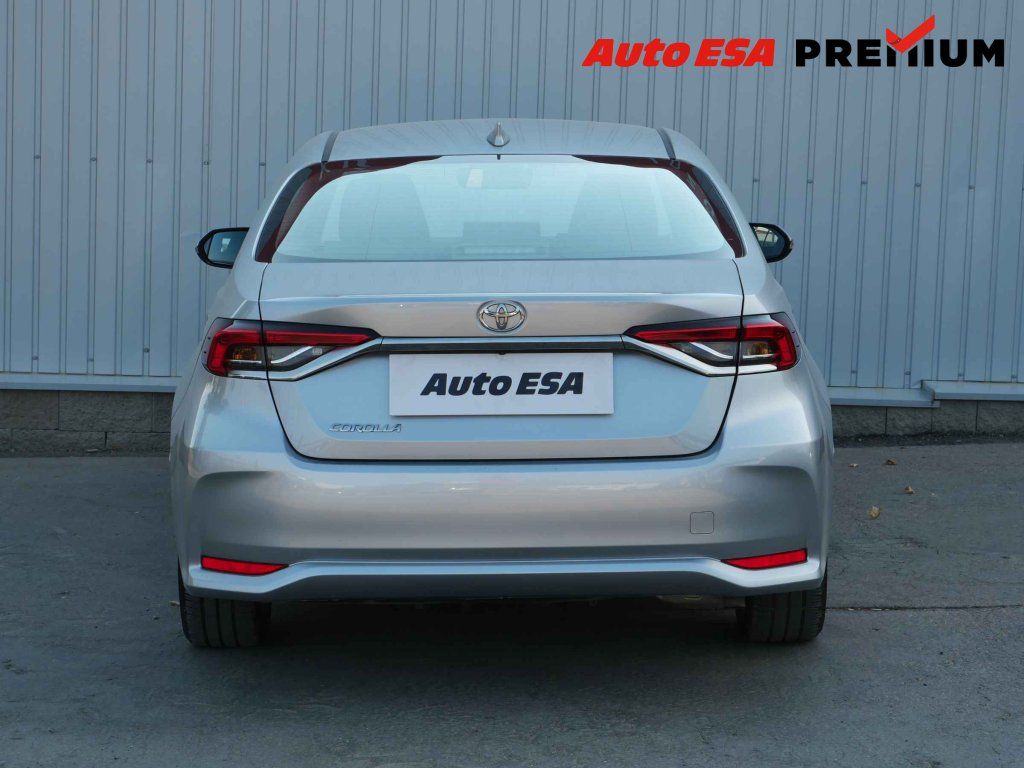 Toyota Corolla, 1.5 VVT-i - fotka 5