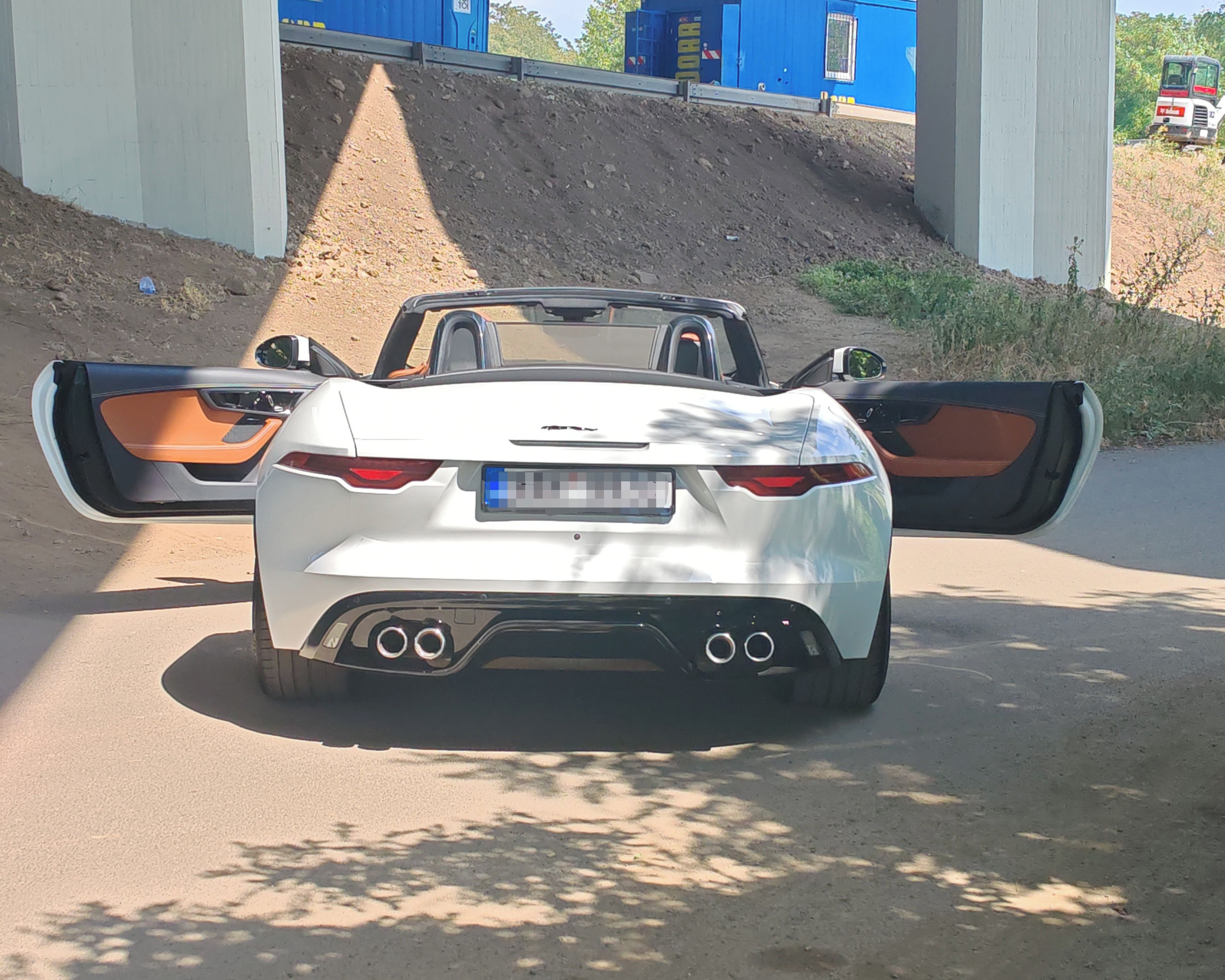 Jaguar F-Type, P450 R-DYNAMIC TOP stav 1.maj. - fotka 5