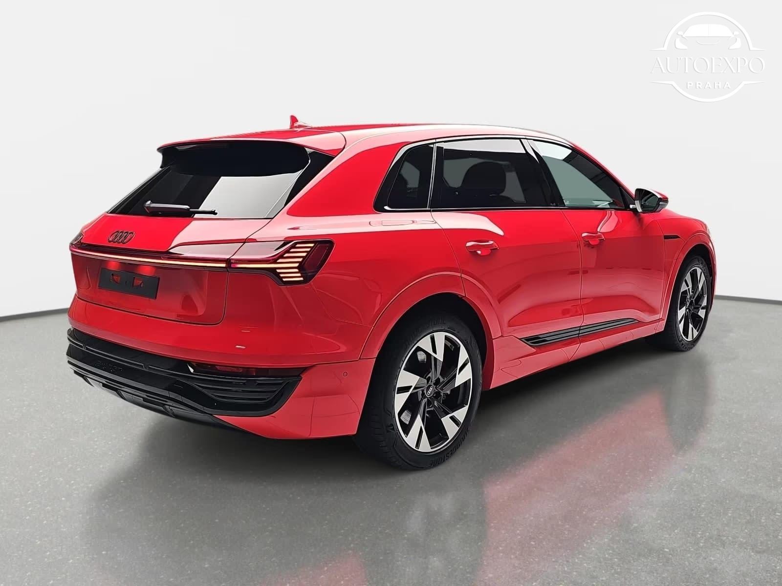 Audi Q8 e-tron, Q8 E-TRON 50 QUATTRO ADVANCE - fotka 3