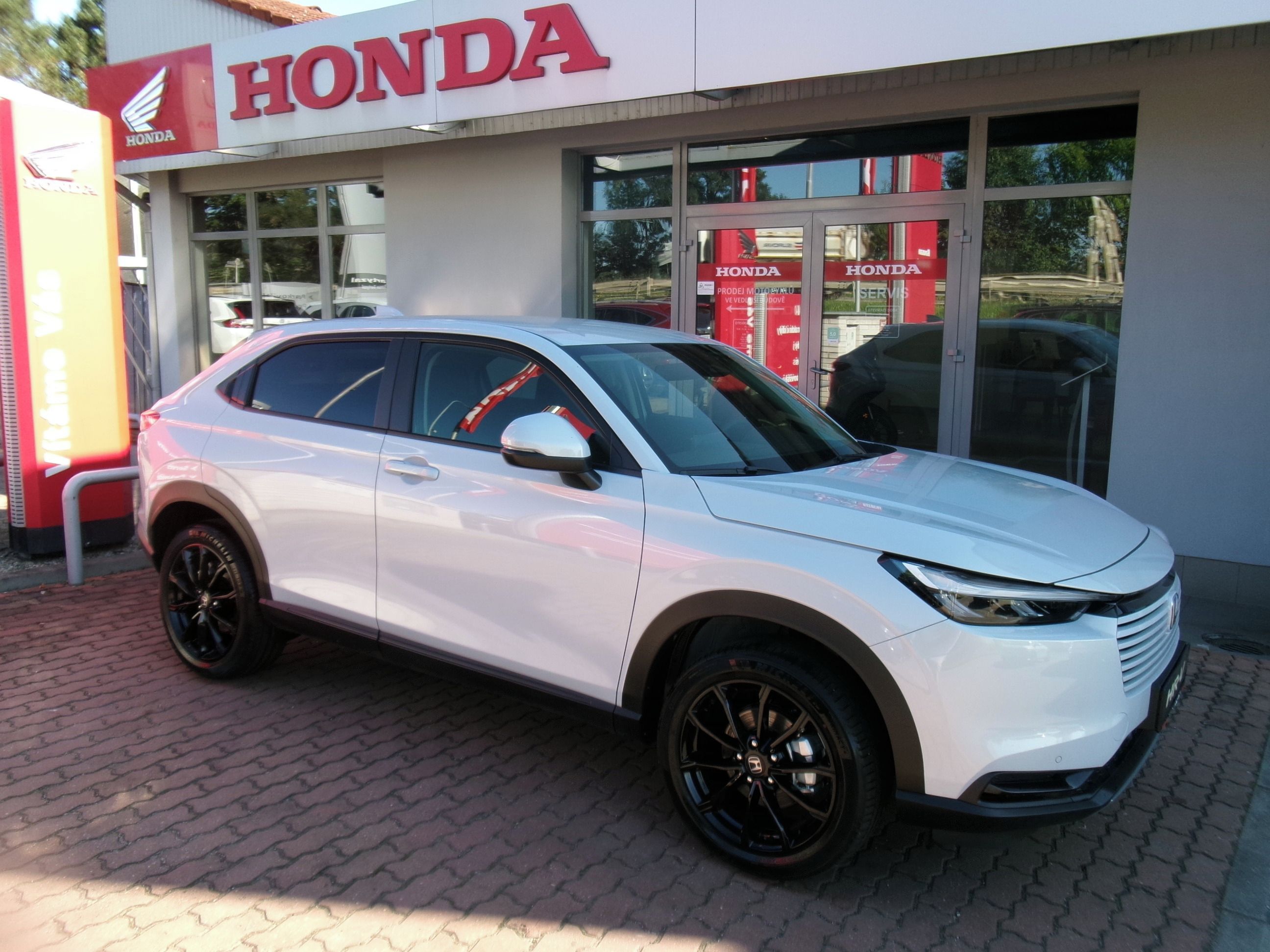 Honda HR-V, 1.5e:HEV ELEGANCE EXCLUSIVE 26 - fotka 3