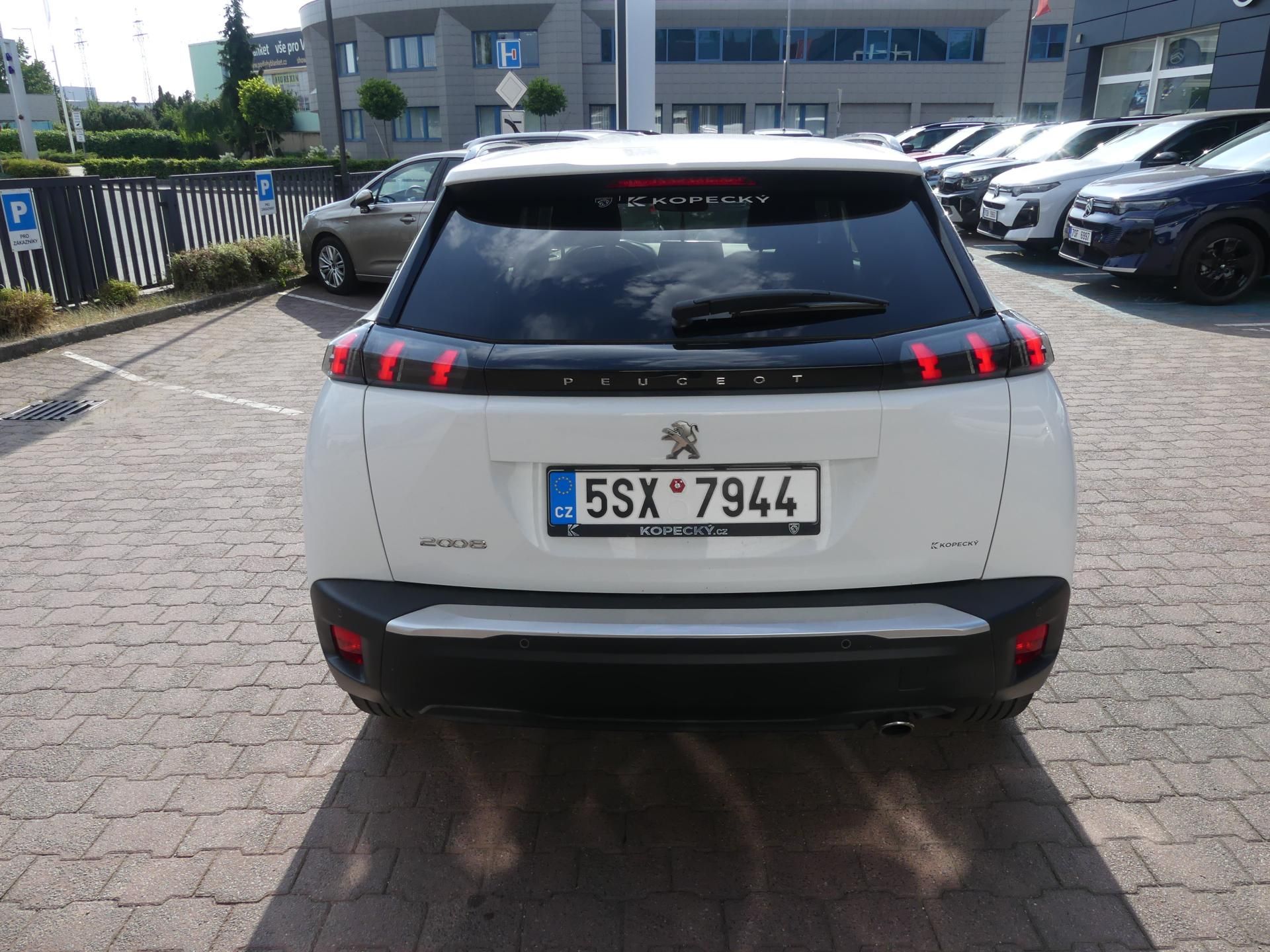 Peugeot 2008, 1,5 BlueHDi MAN6 - fotka 6