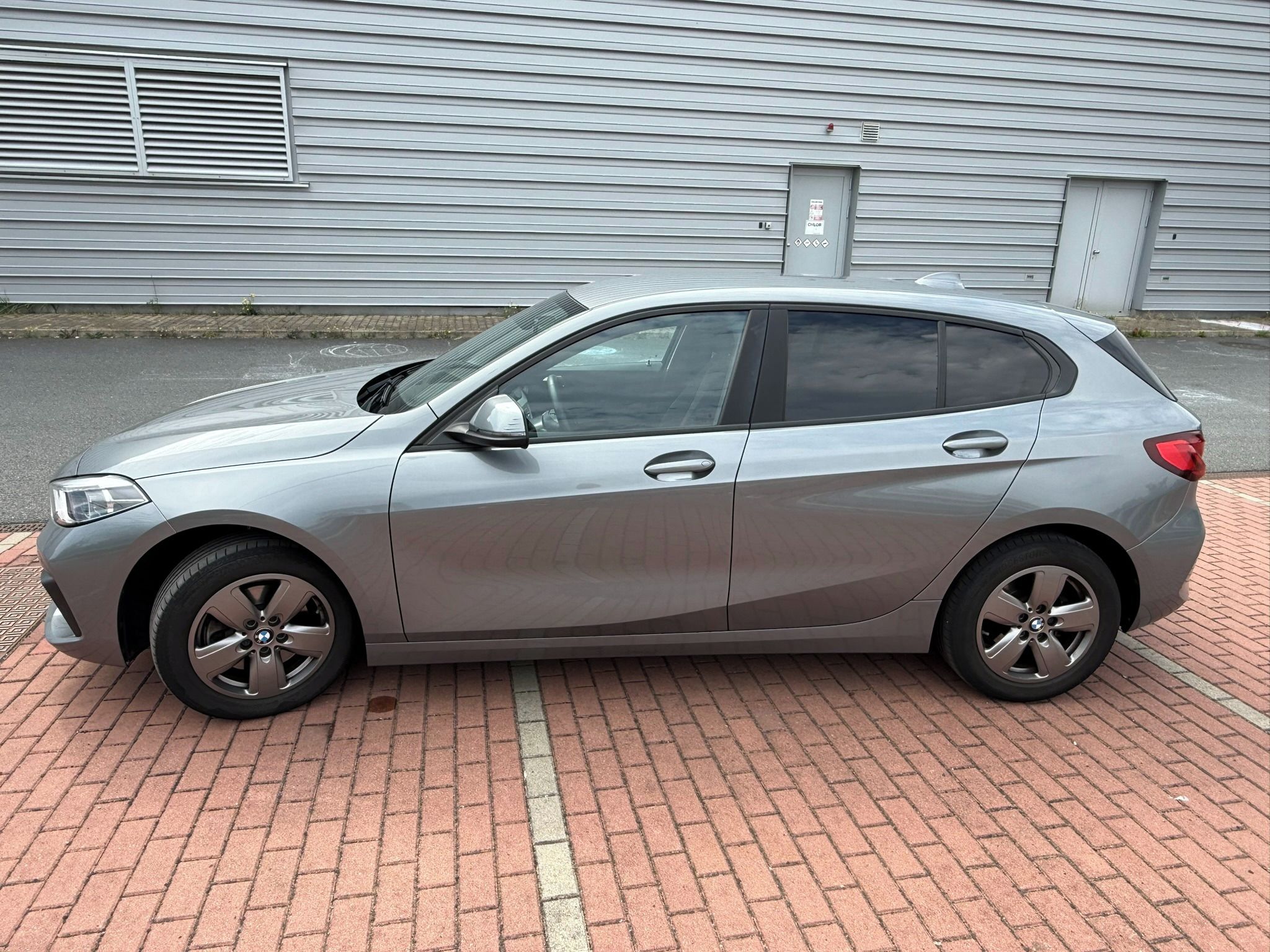 BMW Řada 1, 116D - fotka 4