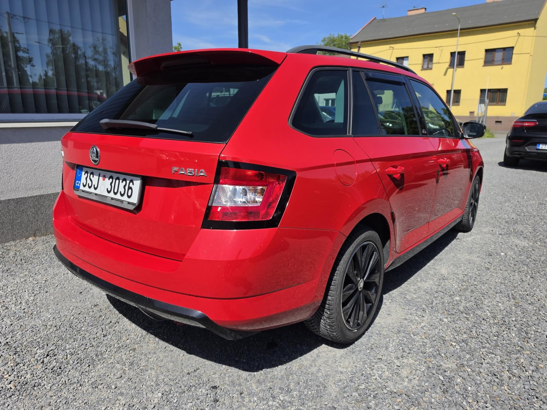 Škoda Fabia, 1.2 TSI Monte Carlo Panorama - fotka 4