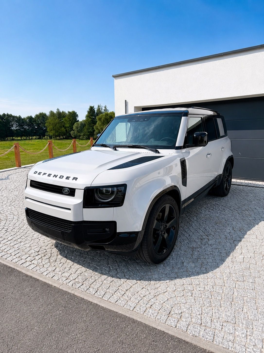 Land Rover Defender, 110 D200 X-DYNAMIC SE,MY2026 - fotka 3