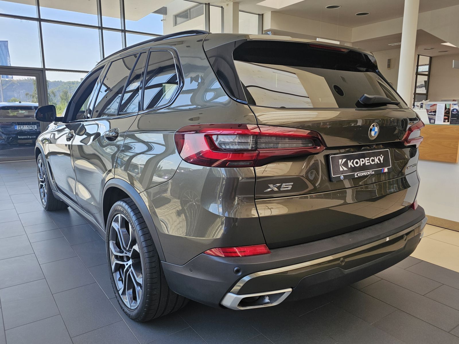 BMW X5, xDrive30d - fotka 4