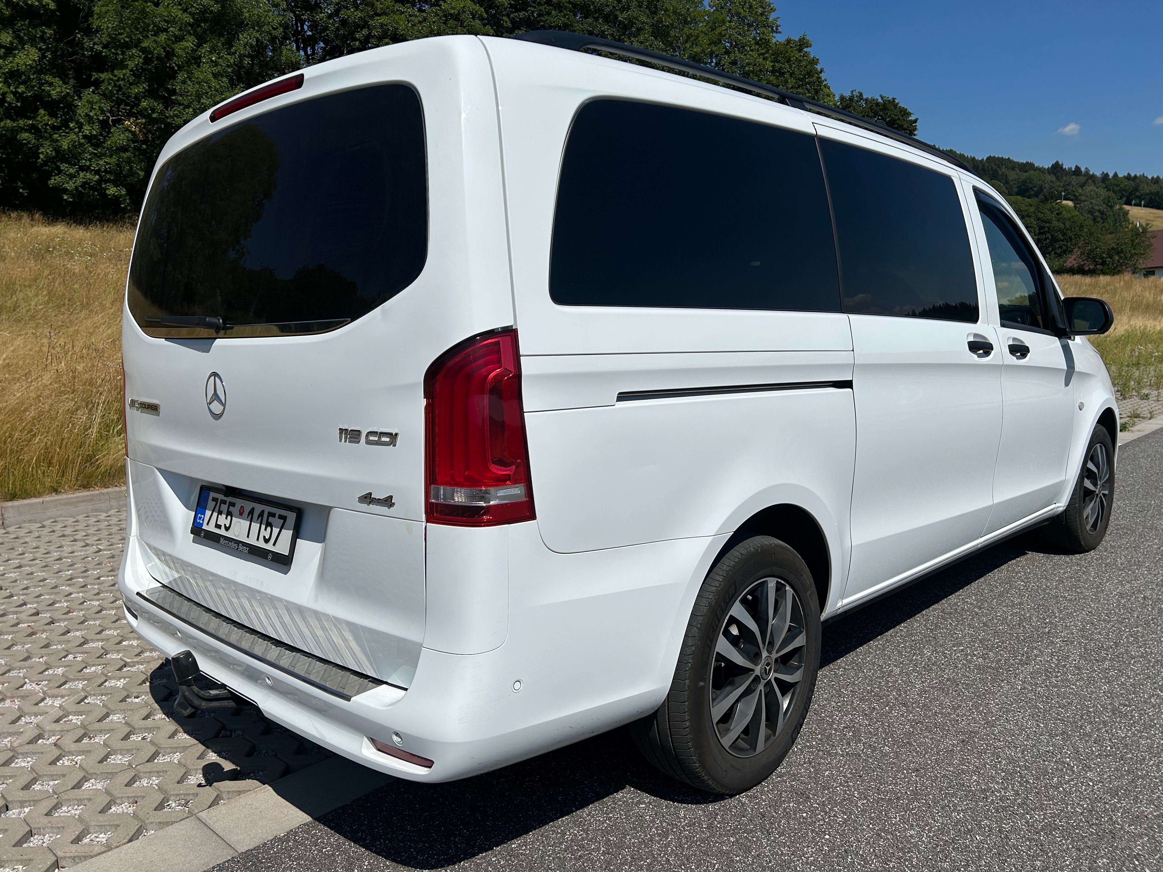 Mercedes-Benz Vito, Tourer 119 4x4 - fotka 3