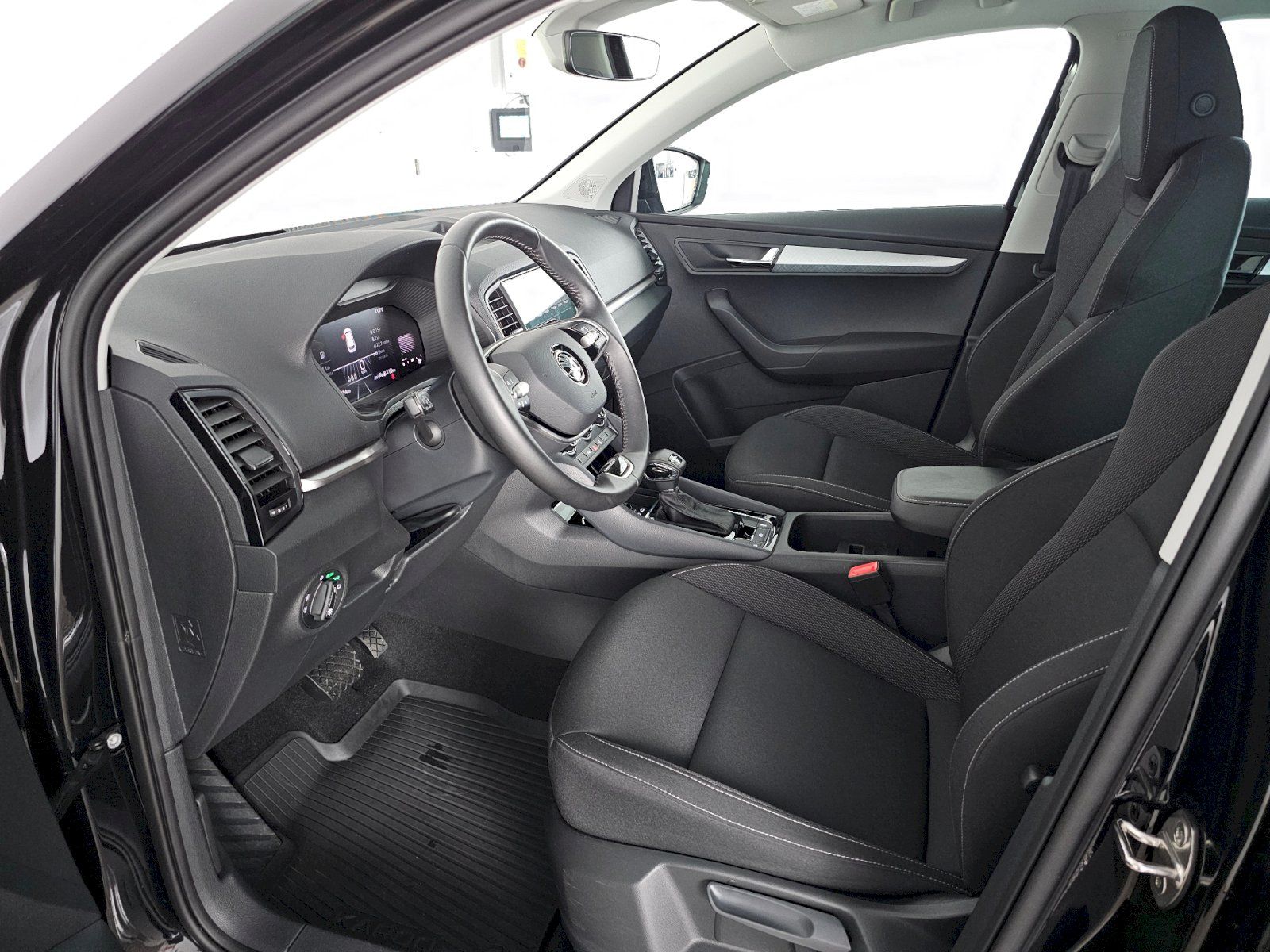 Škoda Karoq, 1.5TSI 110kW DSG Selection - fotka 6