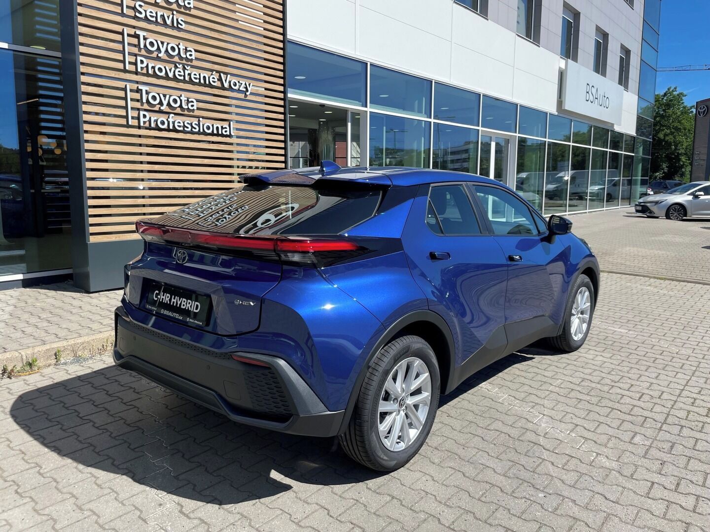 Toyota C-HR, 1,8 Comfort Business - fotka 5