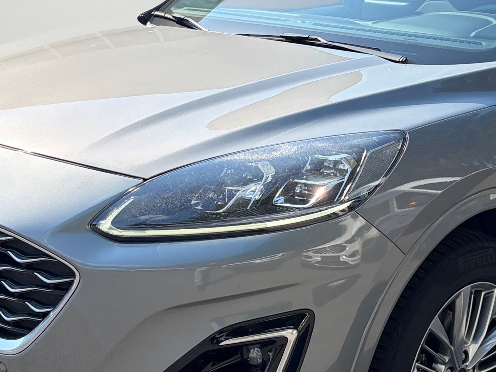 Ford Kuga, 4x4 2,5HEV VIGNALE TOP VÝBAVA - fotka 5