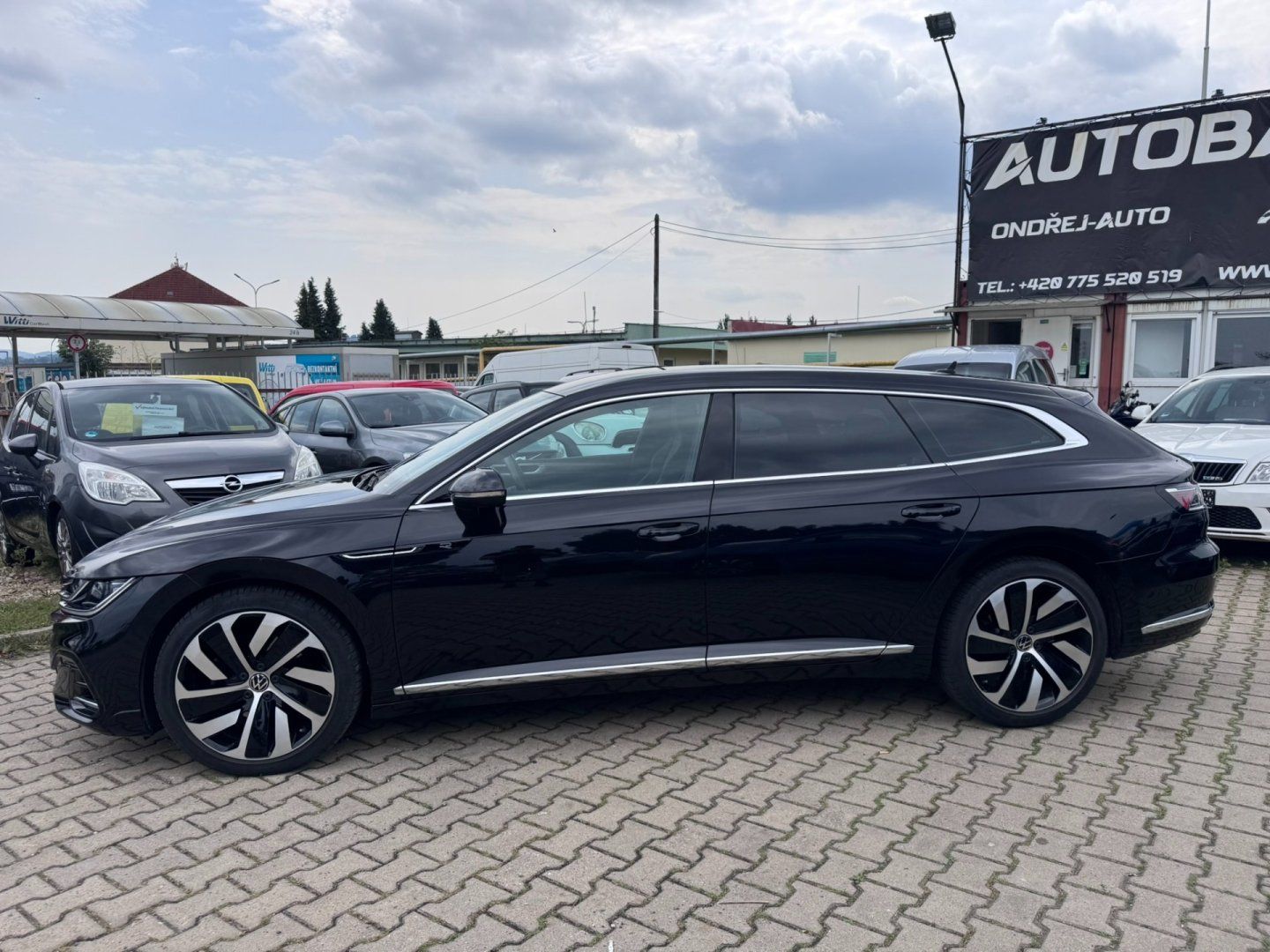 Volkswagen Arteon, R LINE 2,0 TDI 147 KW DSG 4X4 - fotka 3