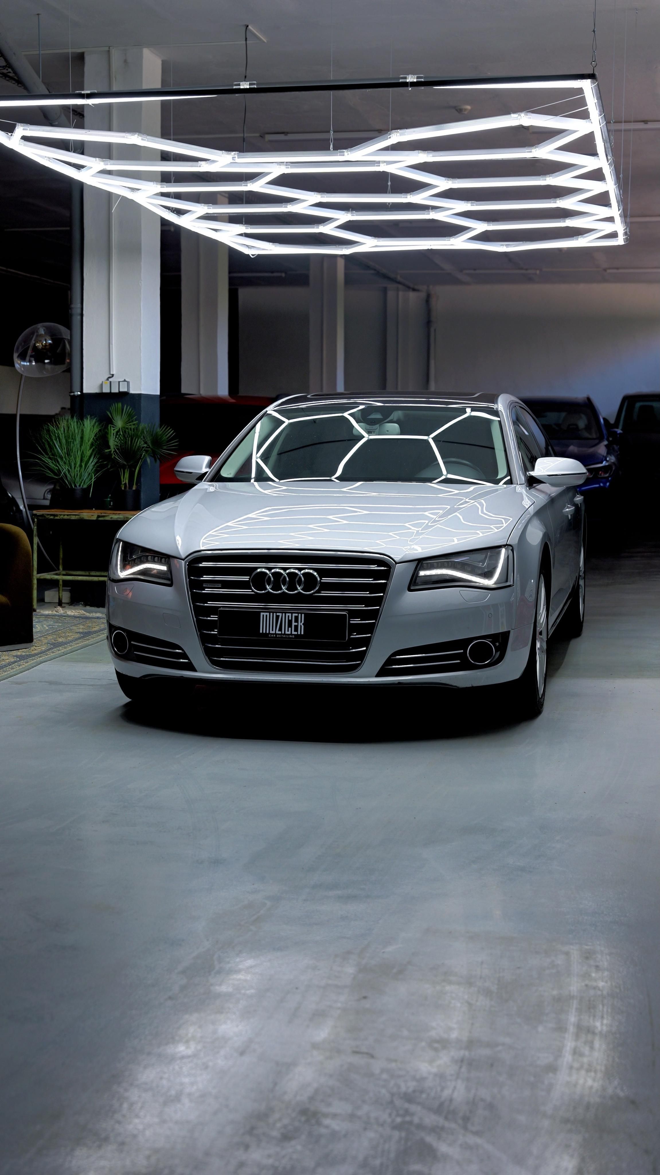 Audi A8, A8 Sline servis 1majitel