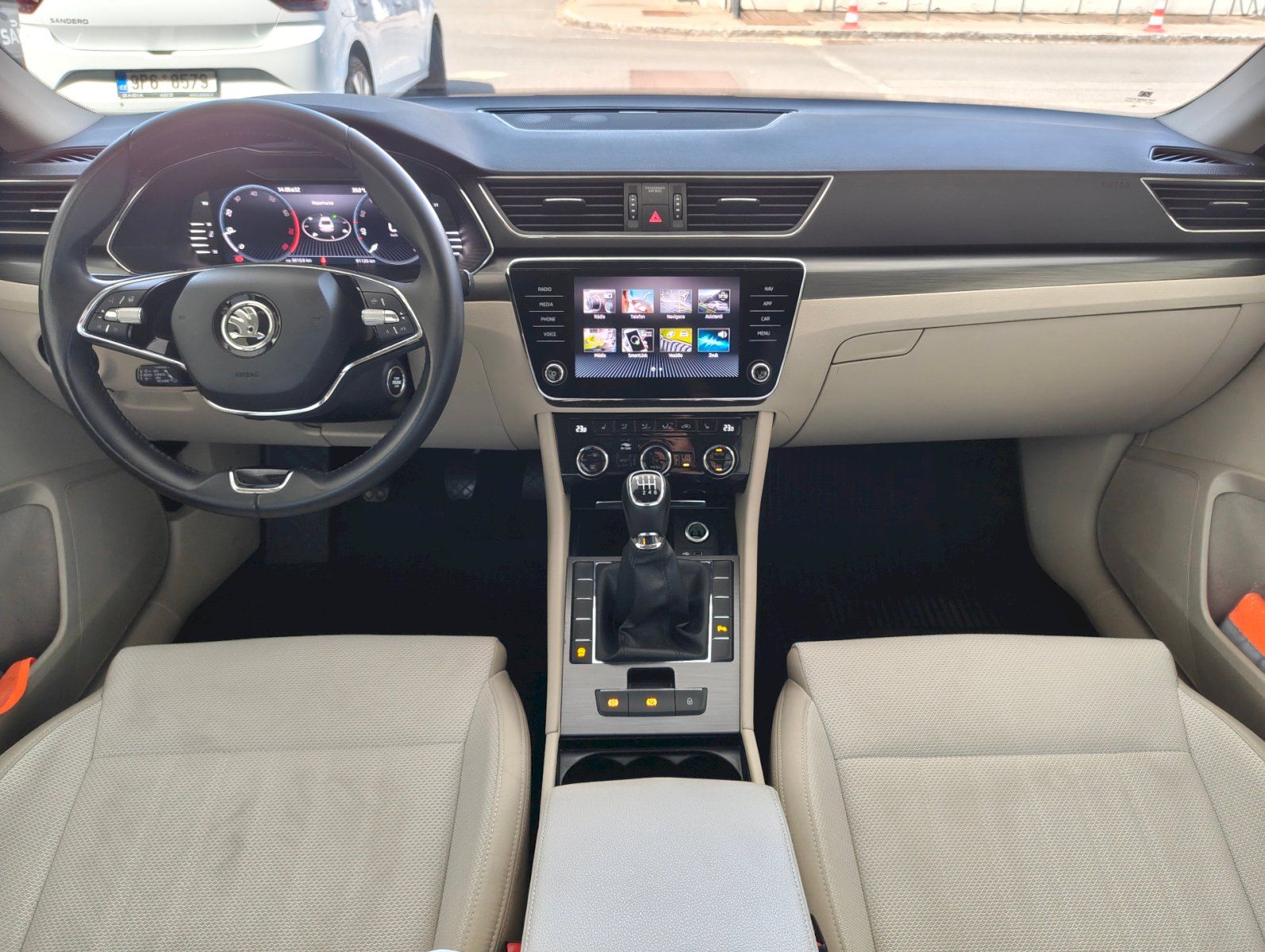 Škoda Superb, 1.5 TSI 110kW Style - fotka 5