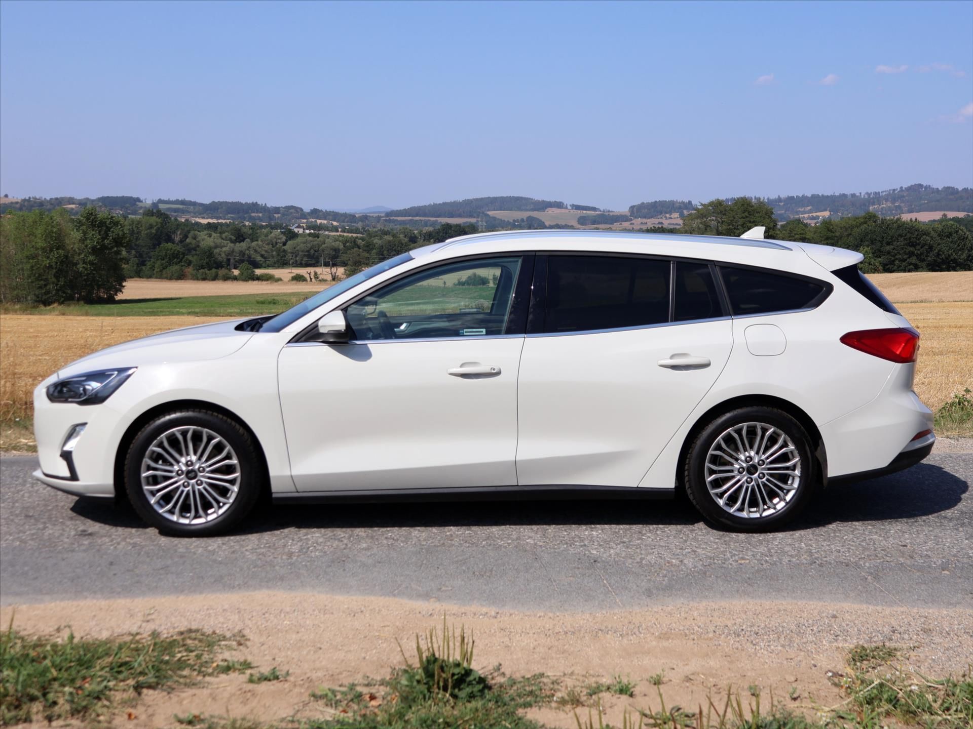 Ford Focus, 1,5 Titanium X CZ 1.Maj. DPH - fotka 3