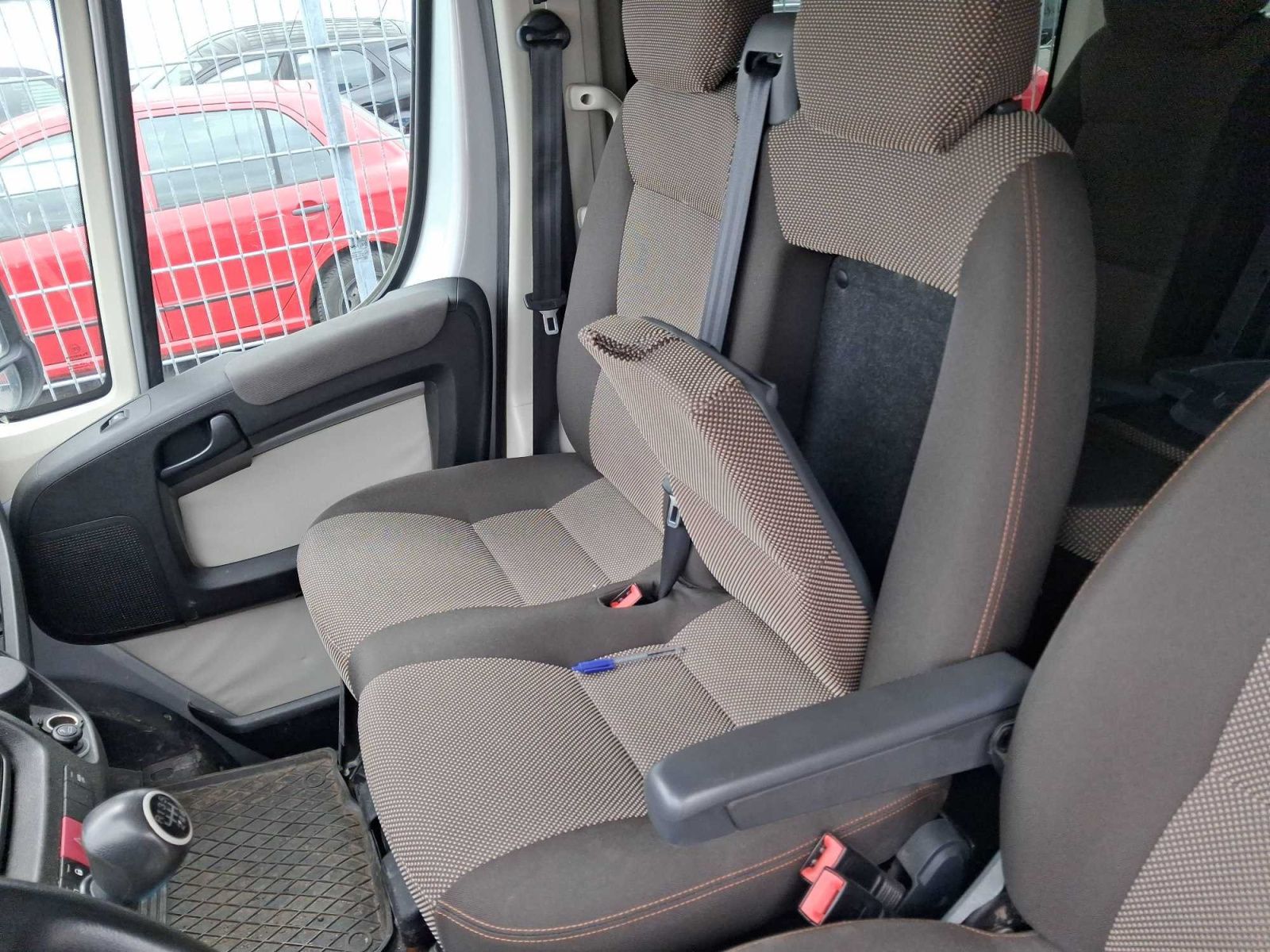 Citroën Jumper, 2.0 BlueHDi, Bus, 9Míst, Klima - fotka 3