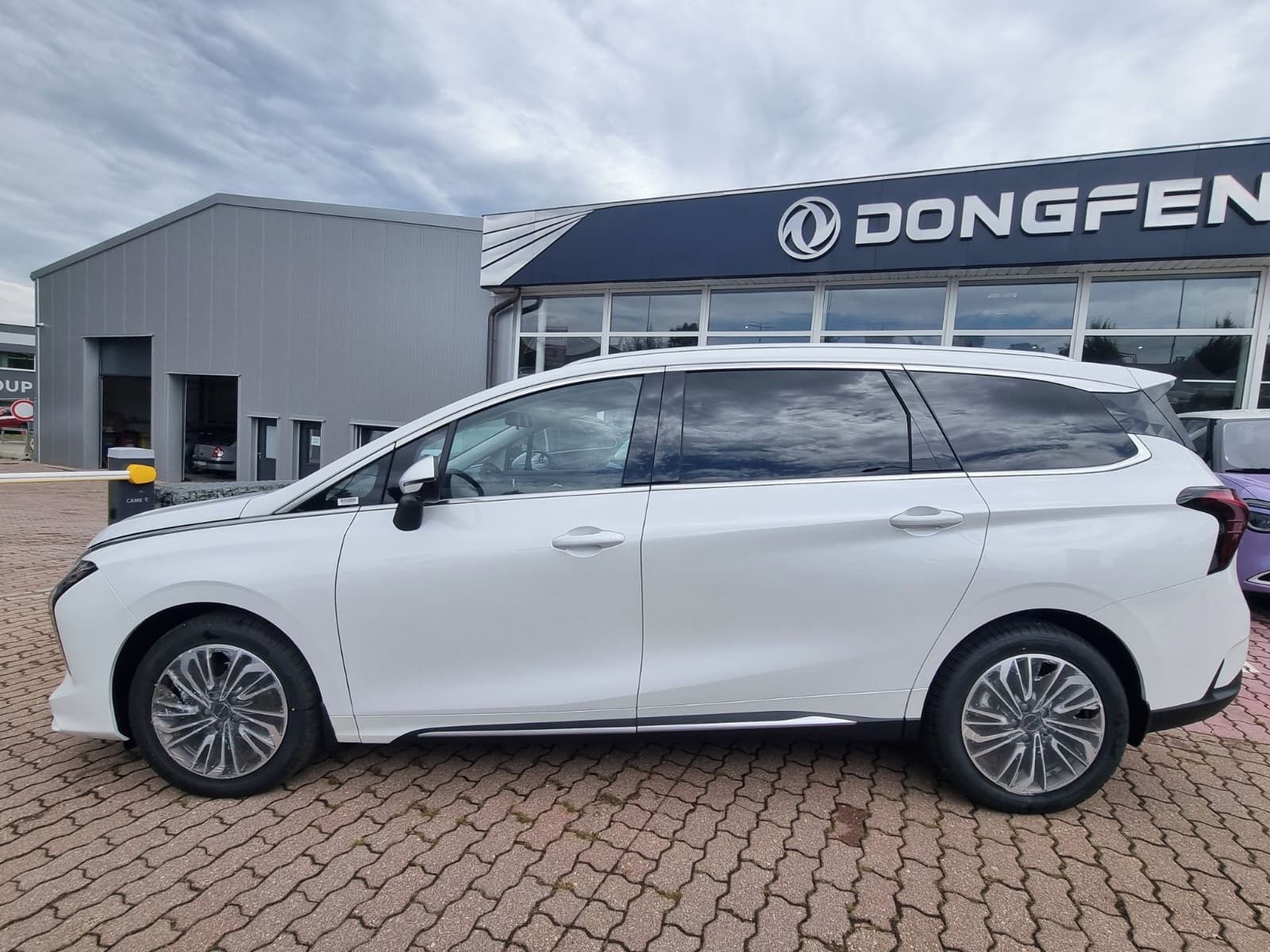 Dongfeng U-Tour, Exclusive FR - fotka 3