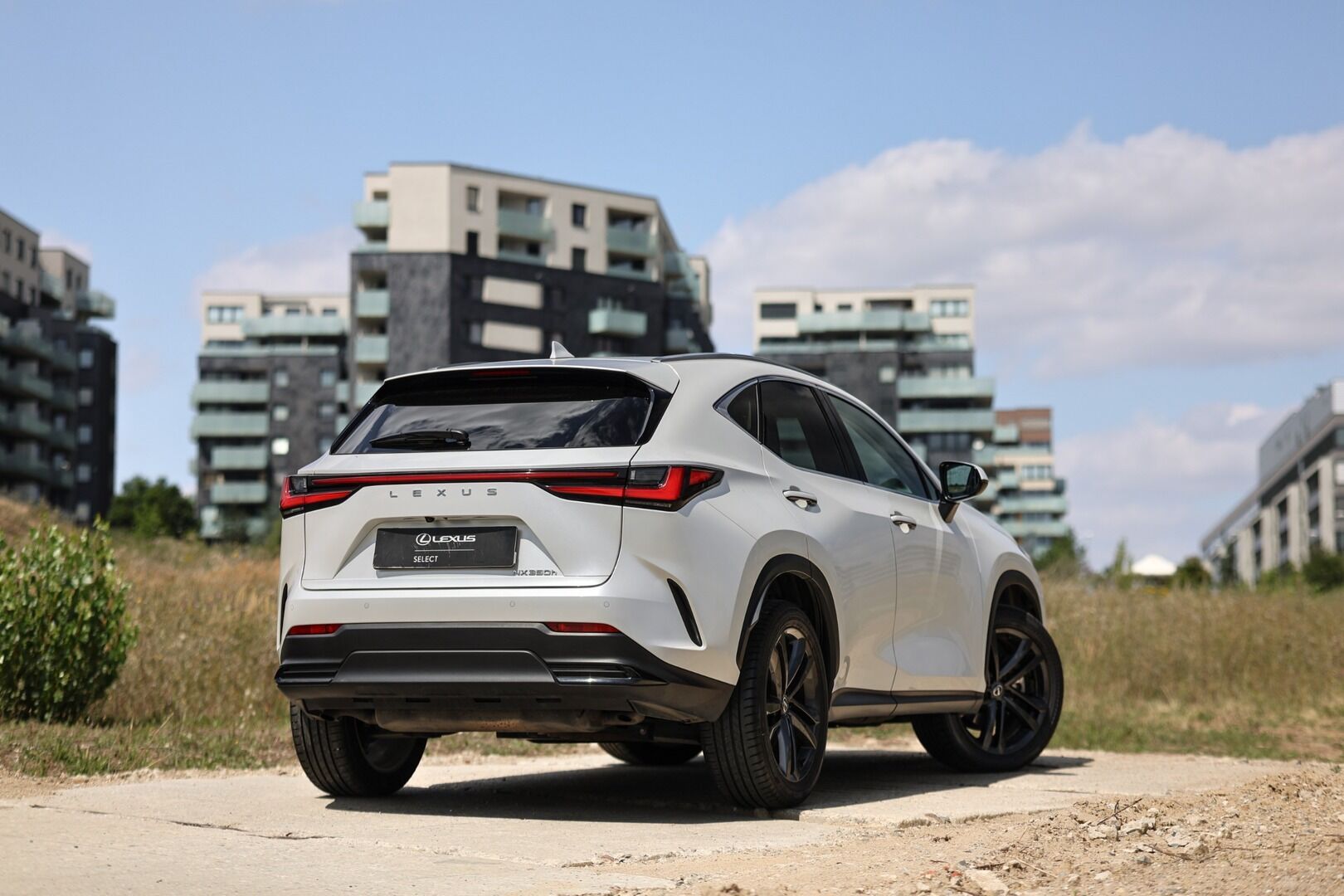 Lexus NX 350h, 350H 2,5 HEV PRESTIGE TECH - fotka 5