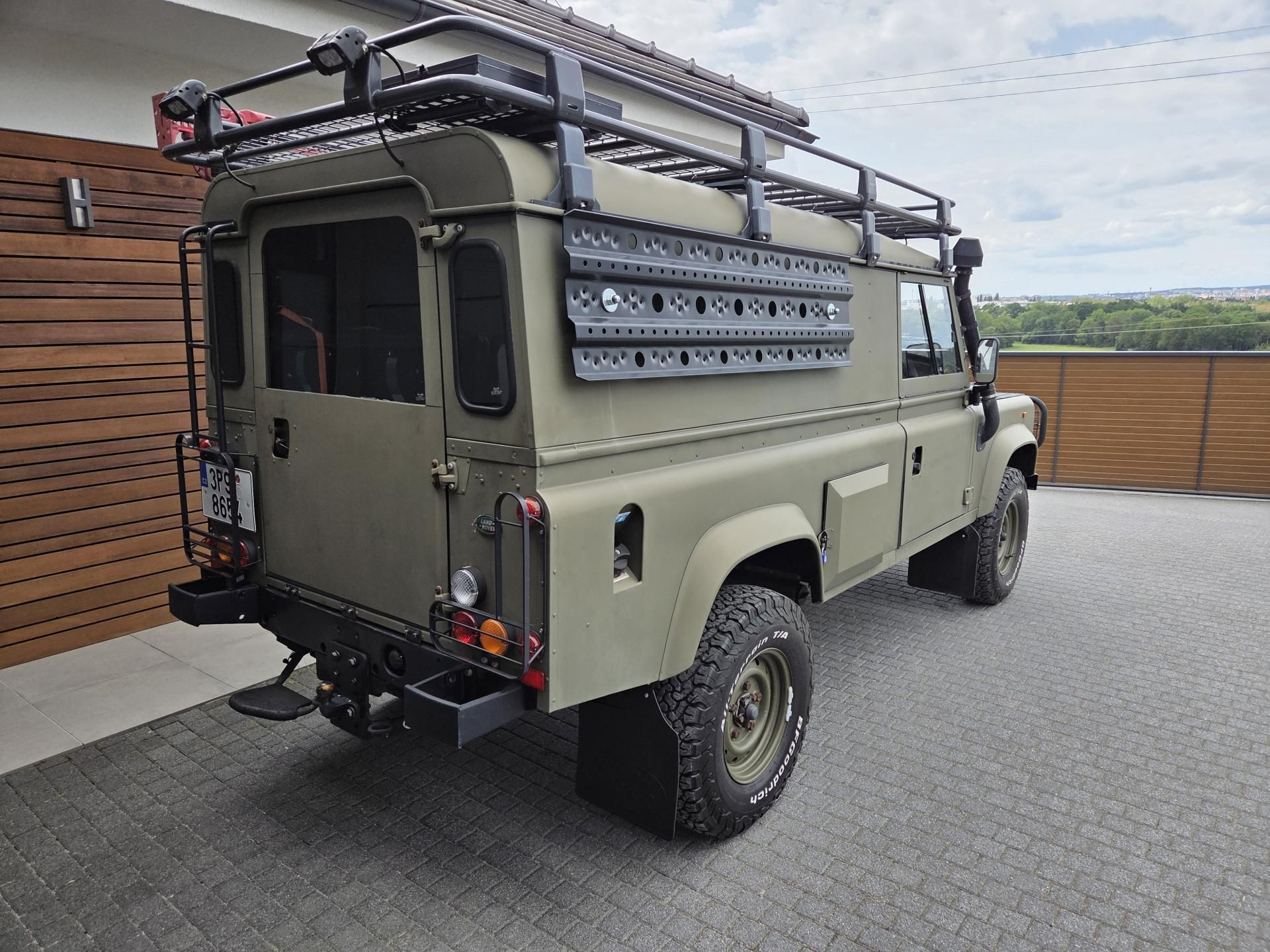 Land Rover Defender, TDi HOBSON Military - RENOVACE - fotka 3