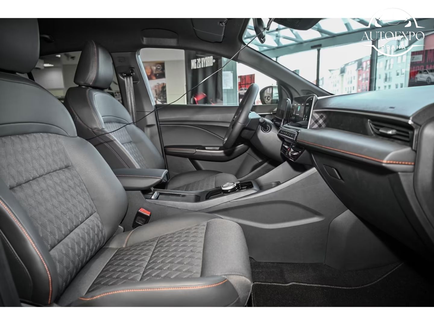 MG MG3, 3 Hybrid Luxury - fotka 4