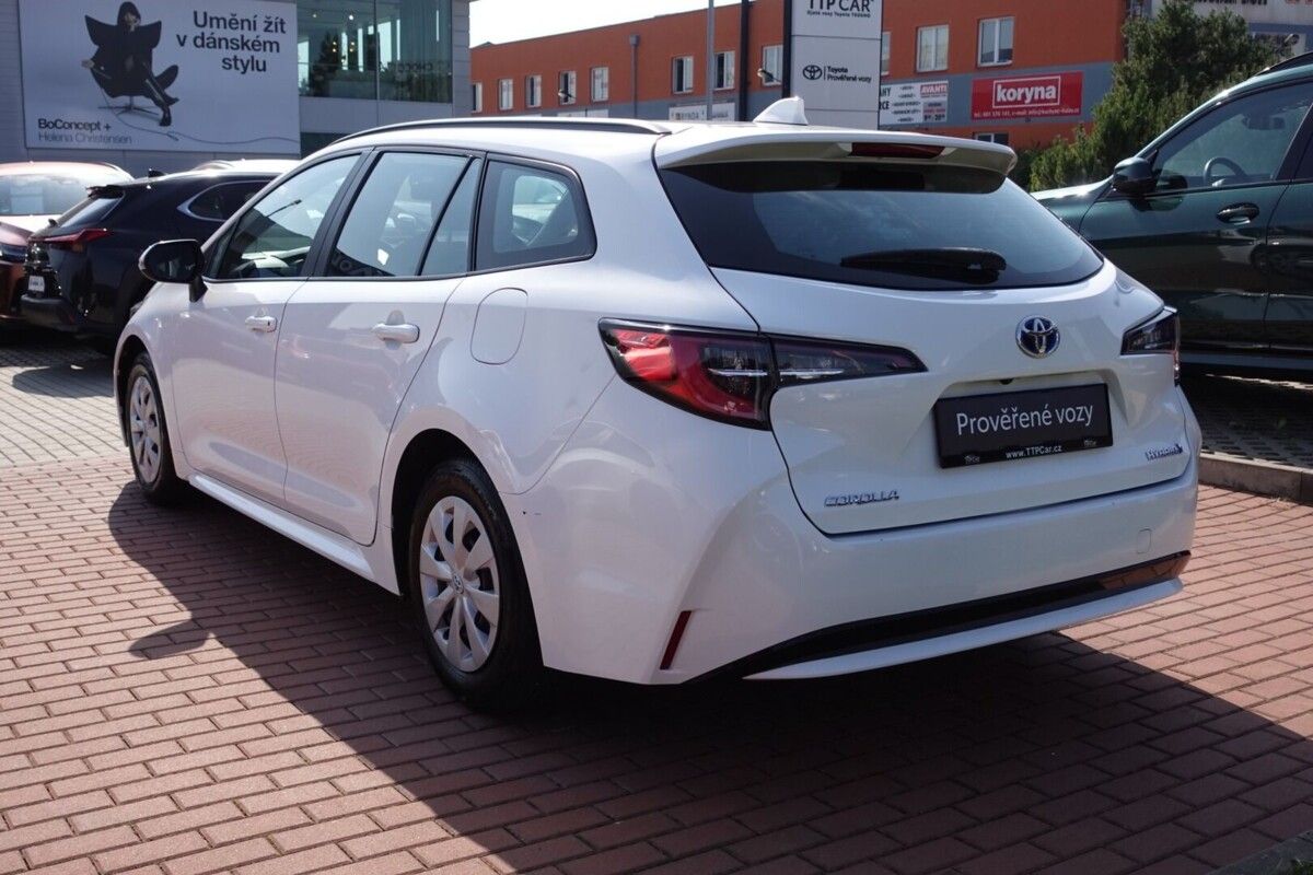 Toyota Corolla, 1,8 HEV Active Business TS - fotka 6