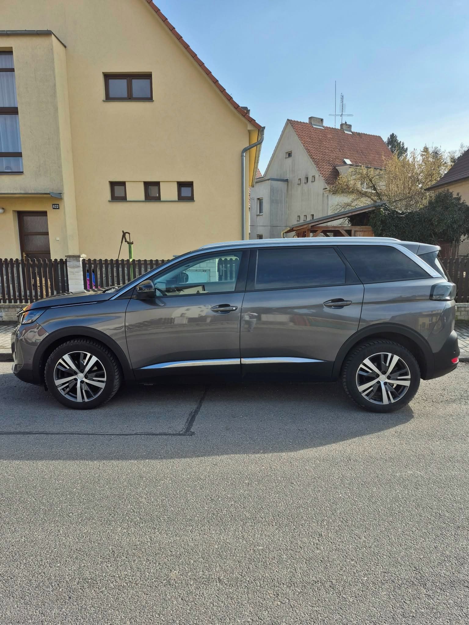 Peugeot 5008, 1.2 PureTech Allure - fotka 3