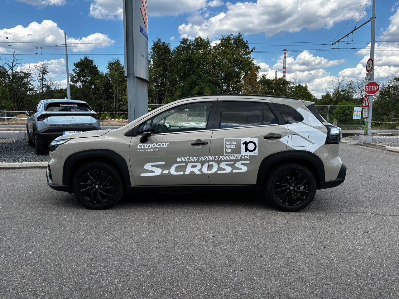 Suzuki S-Cross, 4x4 Black Edition - fotka 4