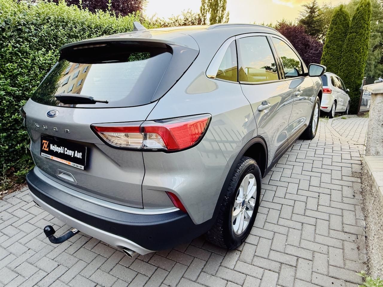 Ford Kuga, 1,5EB 110kW TITANIUM TAŽNÉ ČR - fotka 5