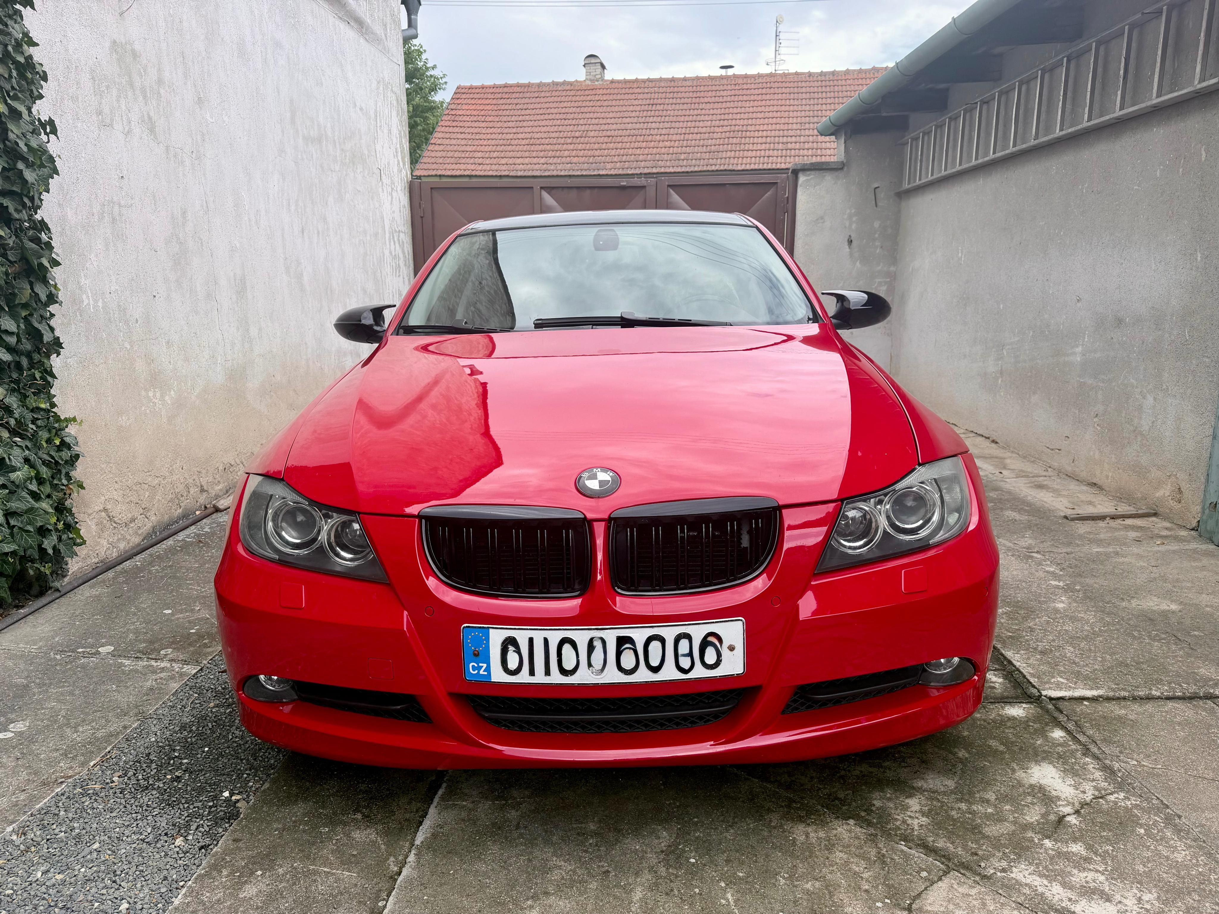 BMW Řada 3, 320d - fotka 3