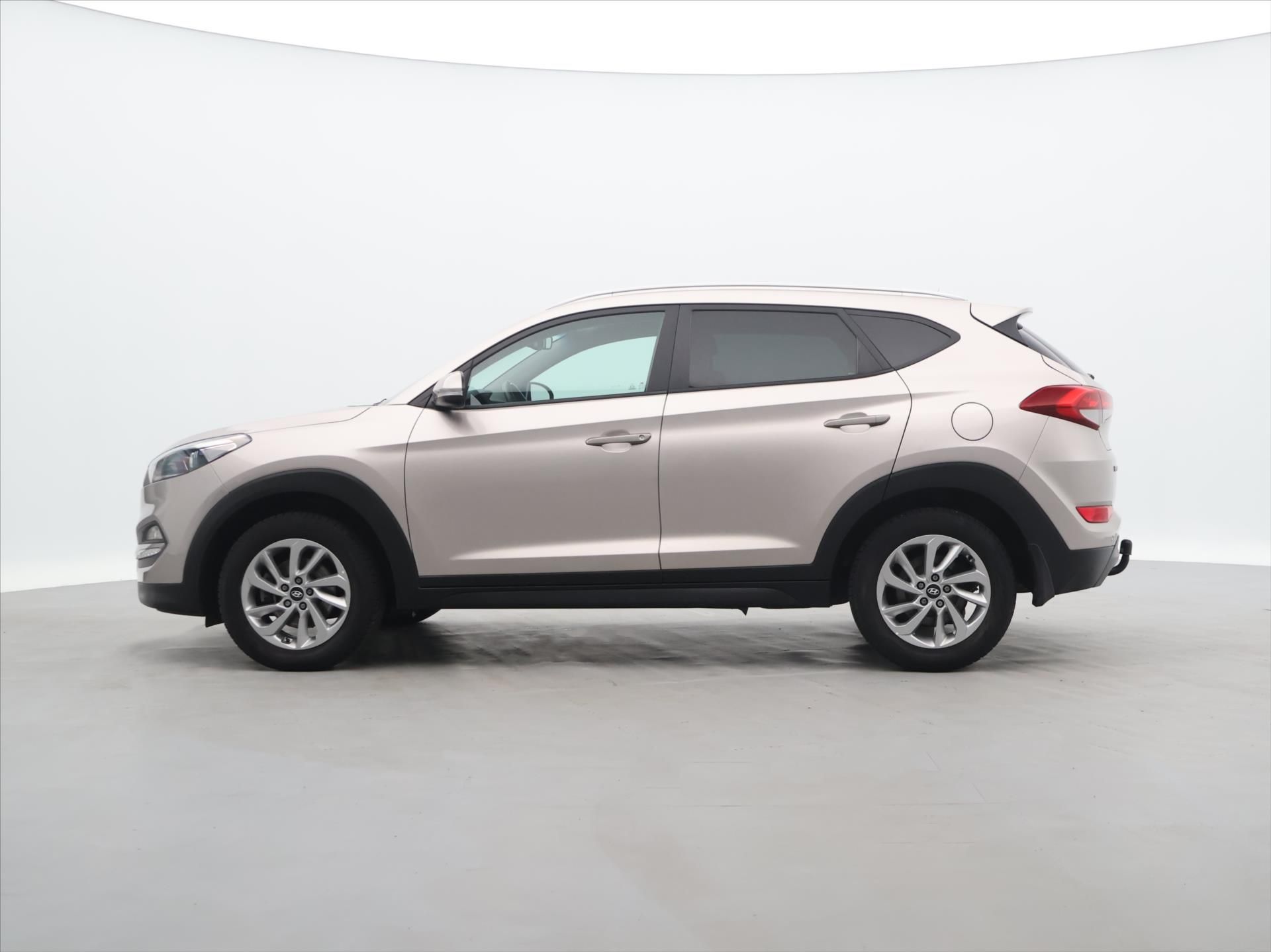 Hyundai Tucson, 1,7 CRDi 85kW CZ Czech Edition - fotka 4