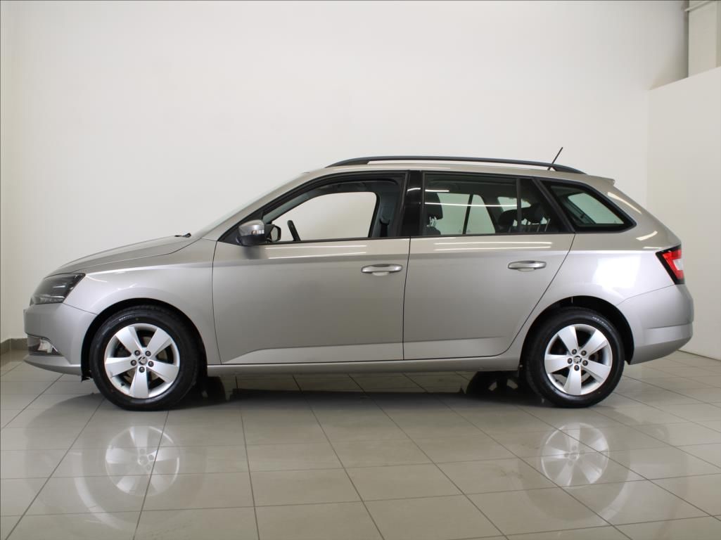 Škoda Fabia, 1,0 TSi 70kW Tažné 2.maj.ČR - fotka 5