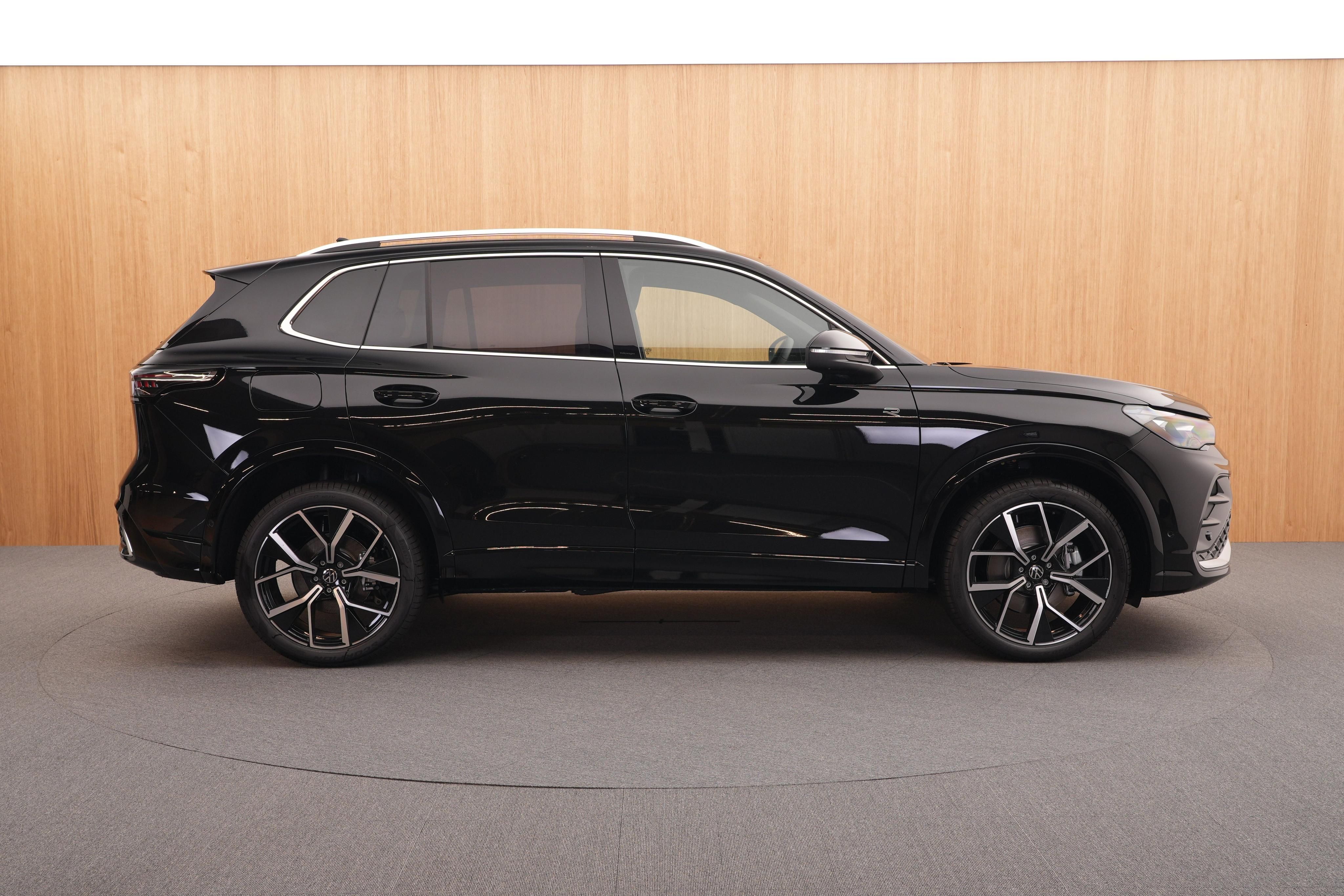 Volkswagen Tiguan, R-Line People Hybrid DSG - fotka 5