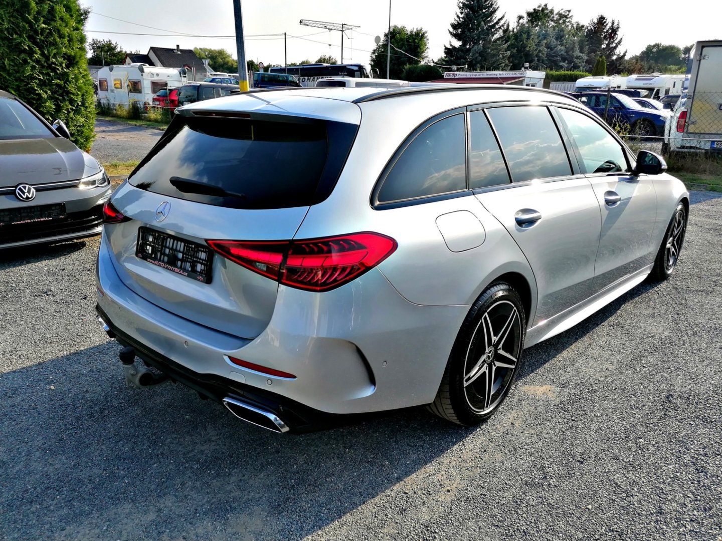 Mercedes-Benz Třídy C, 200 D AMG - fotka 4