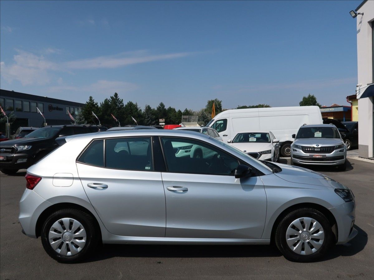 Škoda Fabia, 1,0 TSi,70kW,1majČR,Serv.kn. - fotka 5