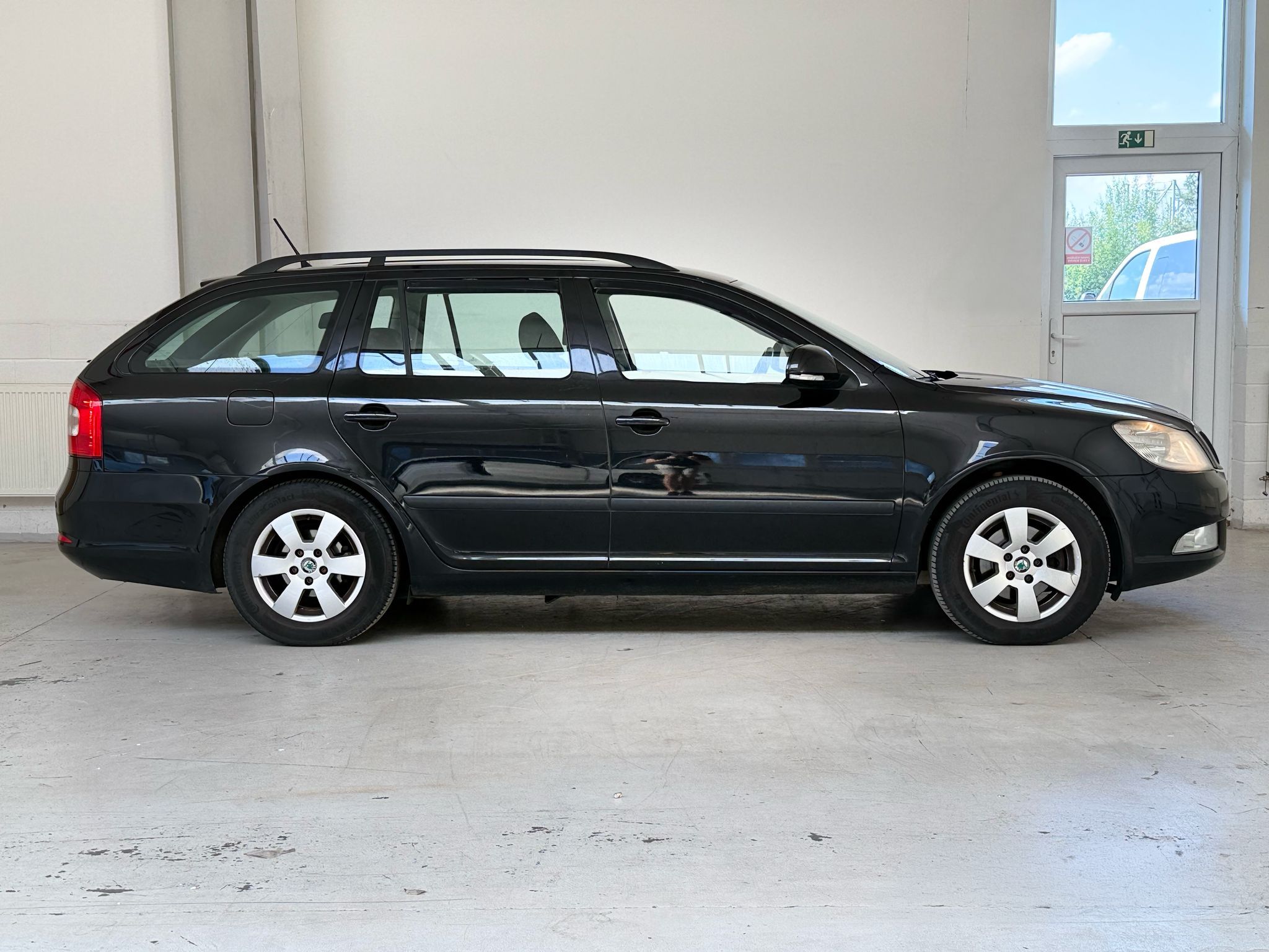 Škoda Octavia, Ambition 1.6 TDI 77kw, 1M ČR, - fotka 3