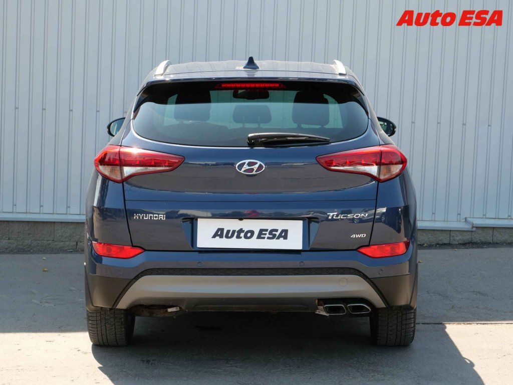 Hyundai Tucson, 2.0 CRDi 4x4,ČR,STK6/28 - fotka 5