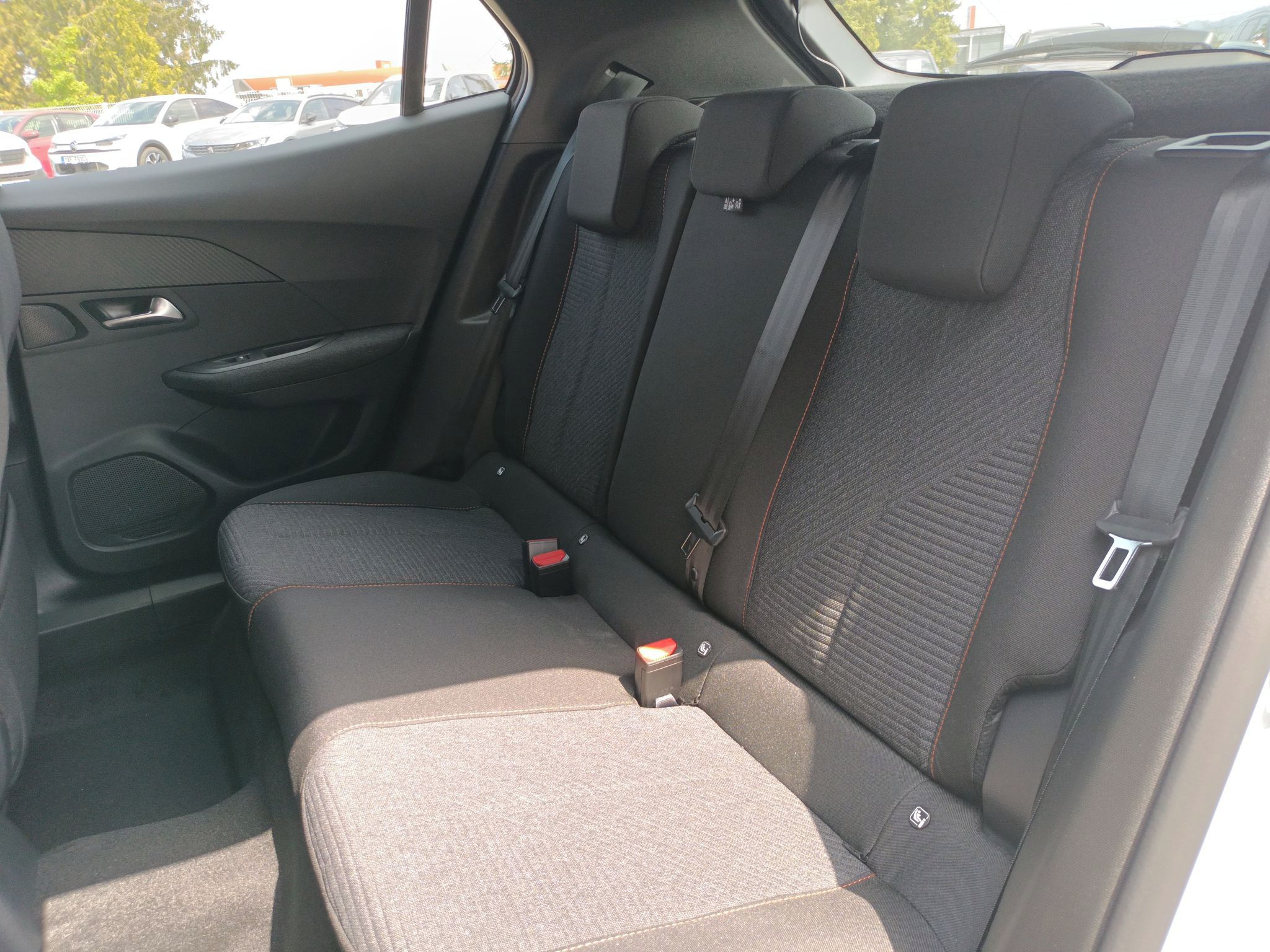 Peugeot 2008, STYLE PureTech 100 S&S MAN6 - fotka 5