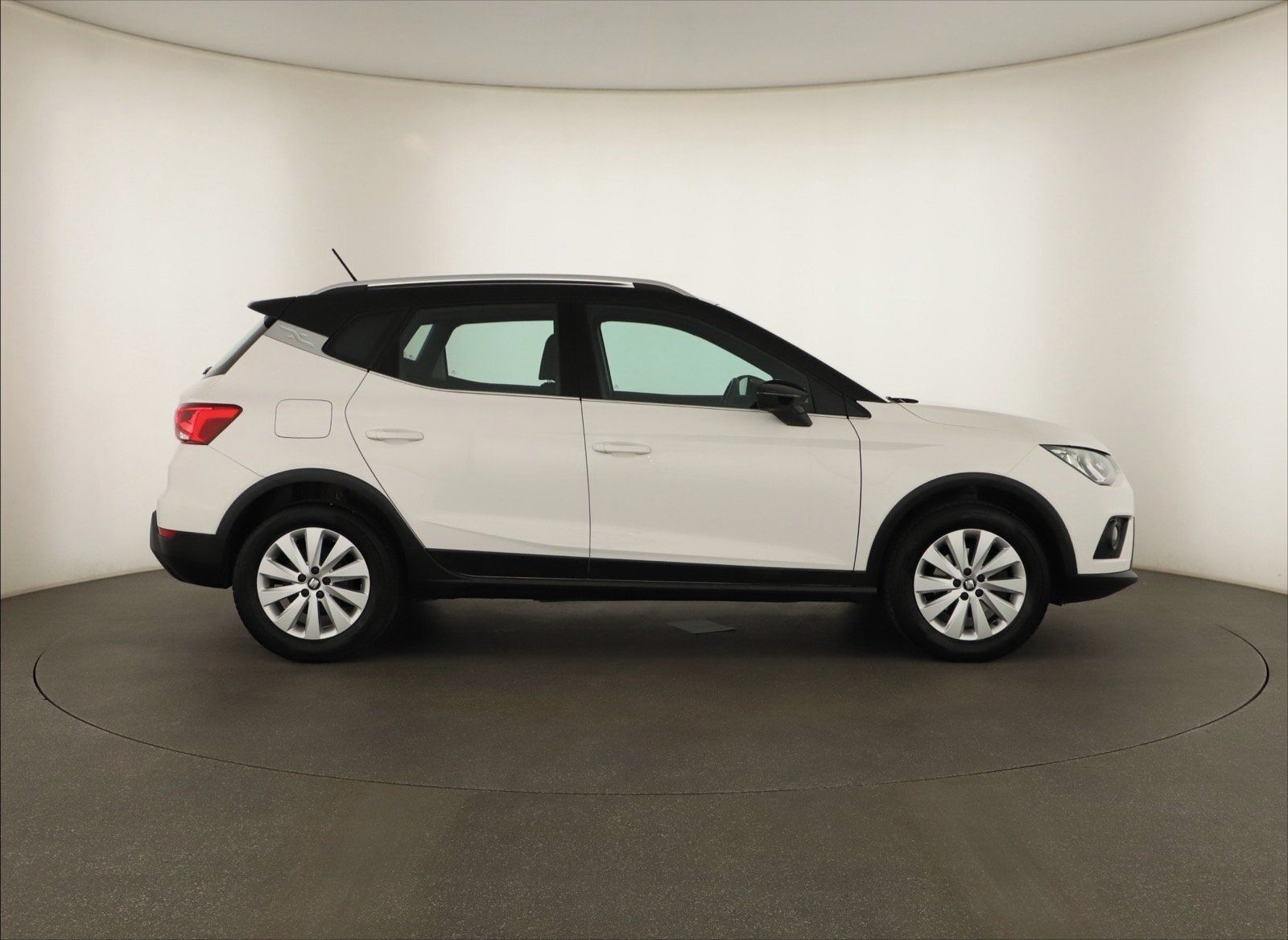 Seat Arona, 1.0 TSI, Xcellence, ČR,1.maj - fotka 6