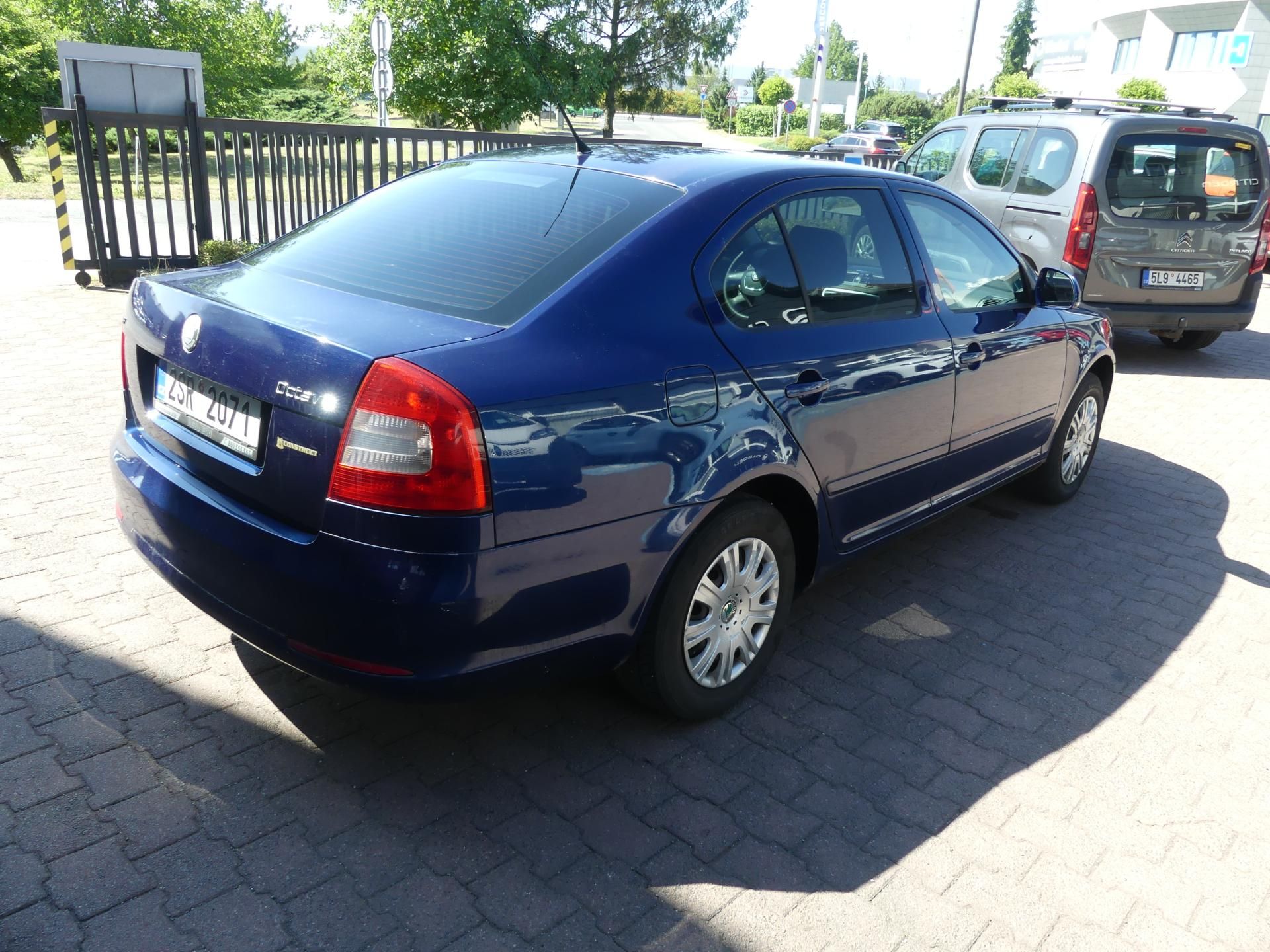 Škoda Octavia, 1,6 MPi - fotka 5