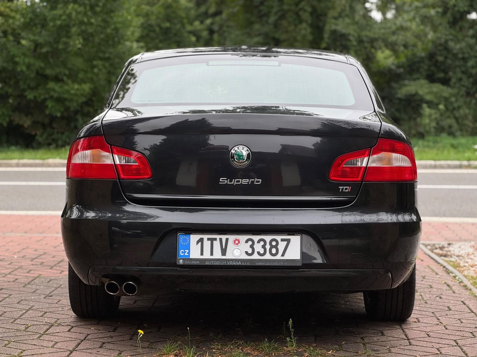 Škoda Superb, 2.0TDi ČR čidla aut. klima - fotka 5
