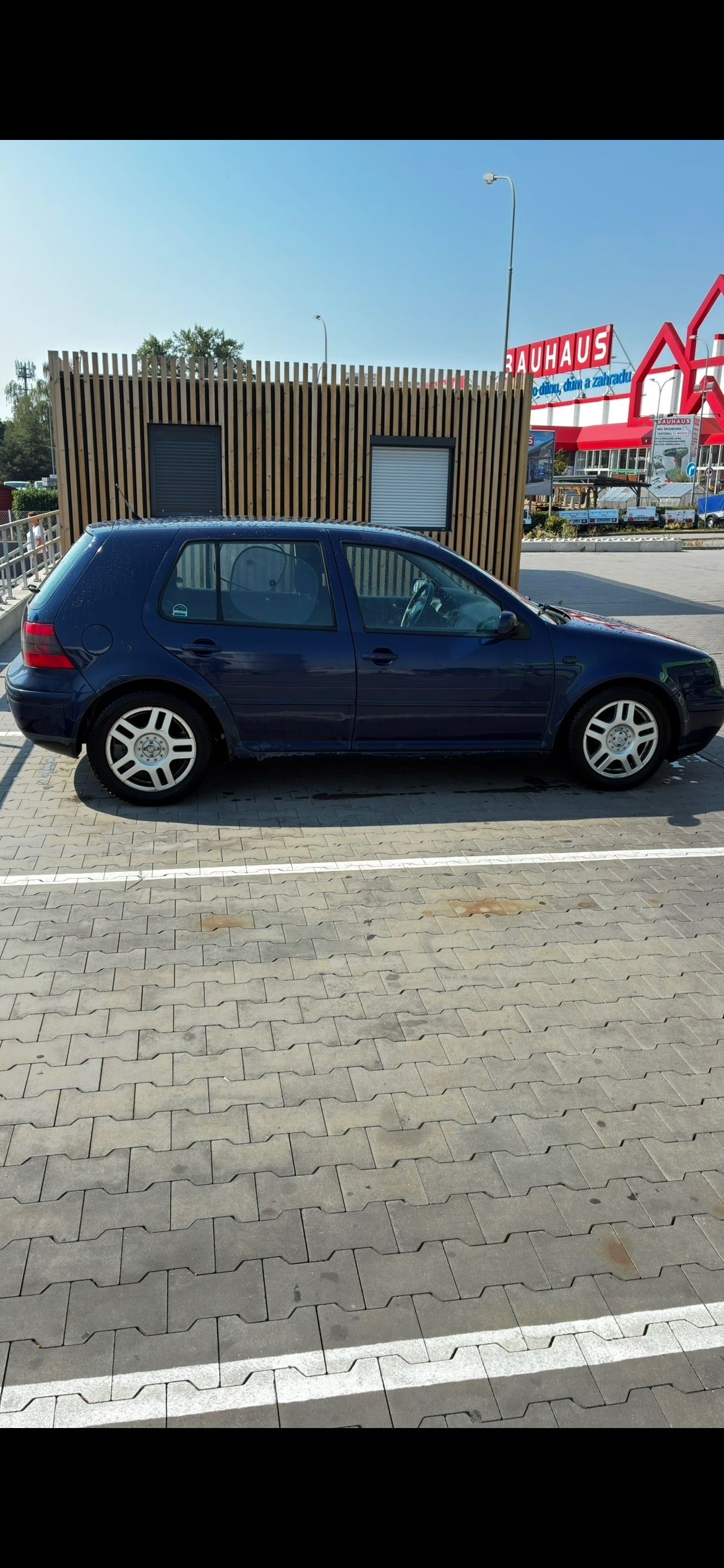 Volkswagen Golf, Golf 1.6 16v 77kw - fotka 4