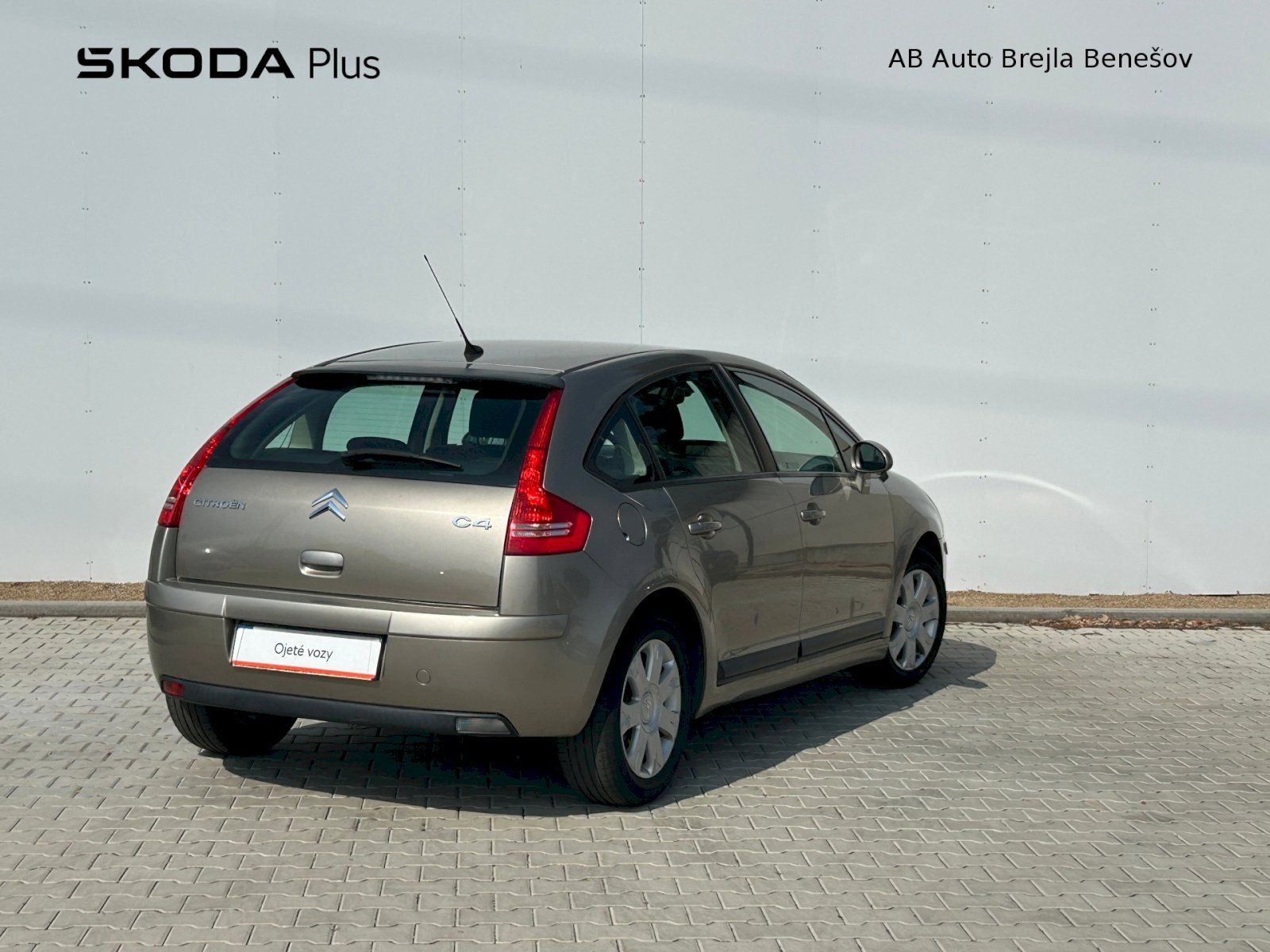 Citroën C4, C4 1.4i 16V 65kW - fotka 2