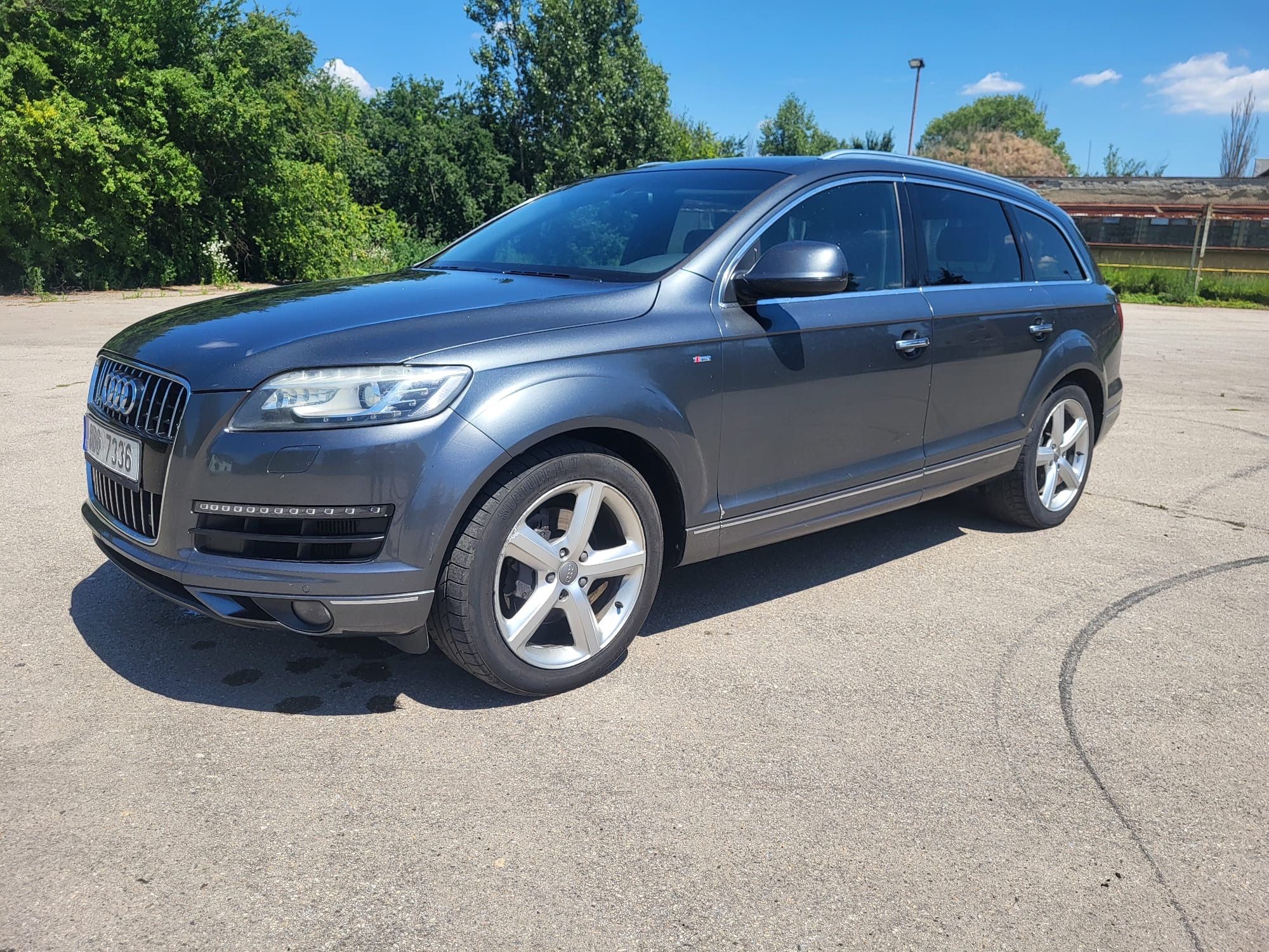 Audi Q7 - fotka 2