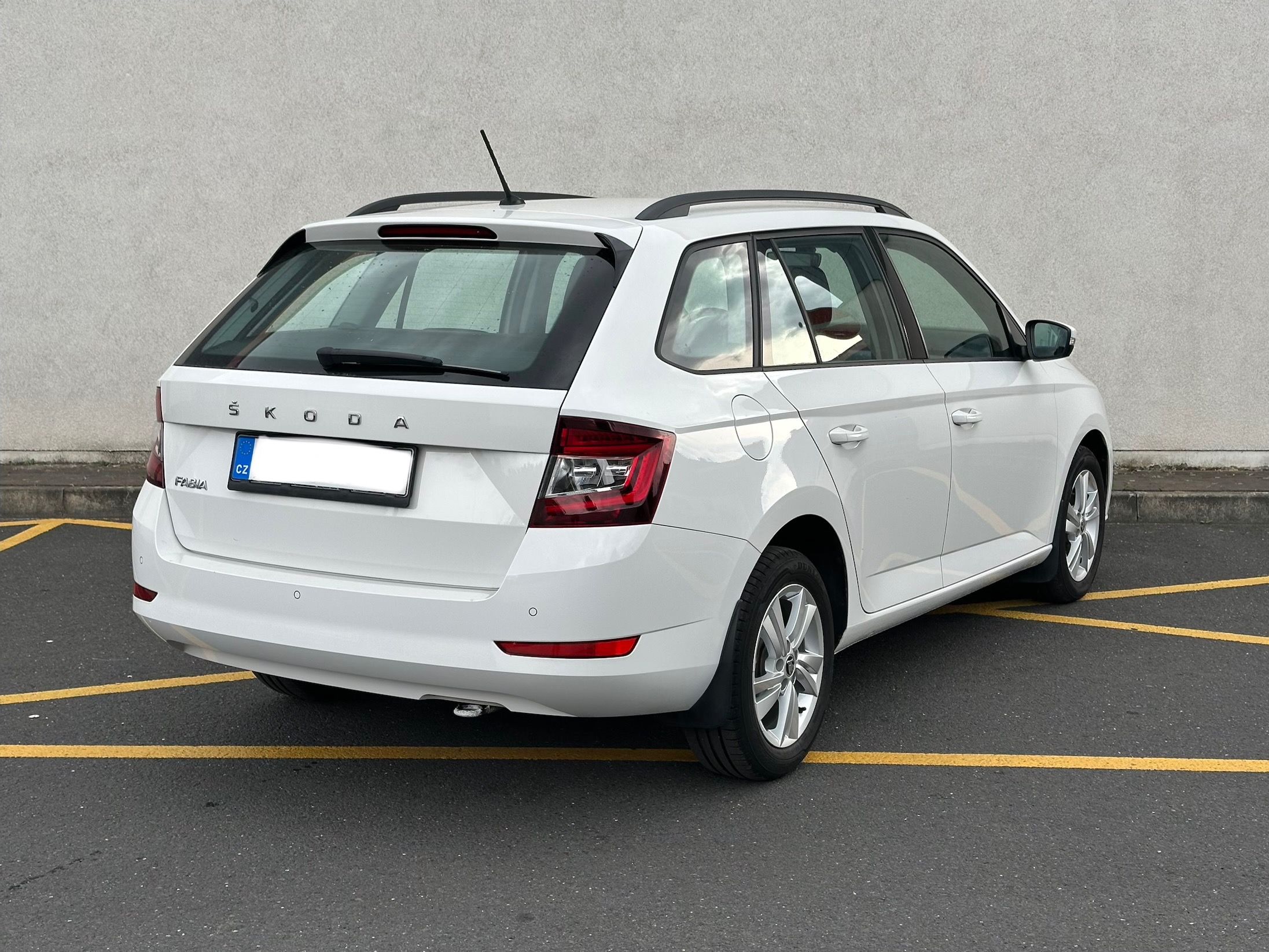 Škoda Fabia, 1,0tsi,style,1.maj.čr,DPH - fotka 4