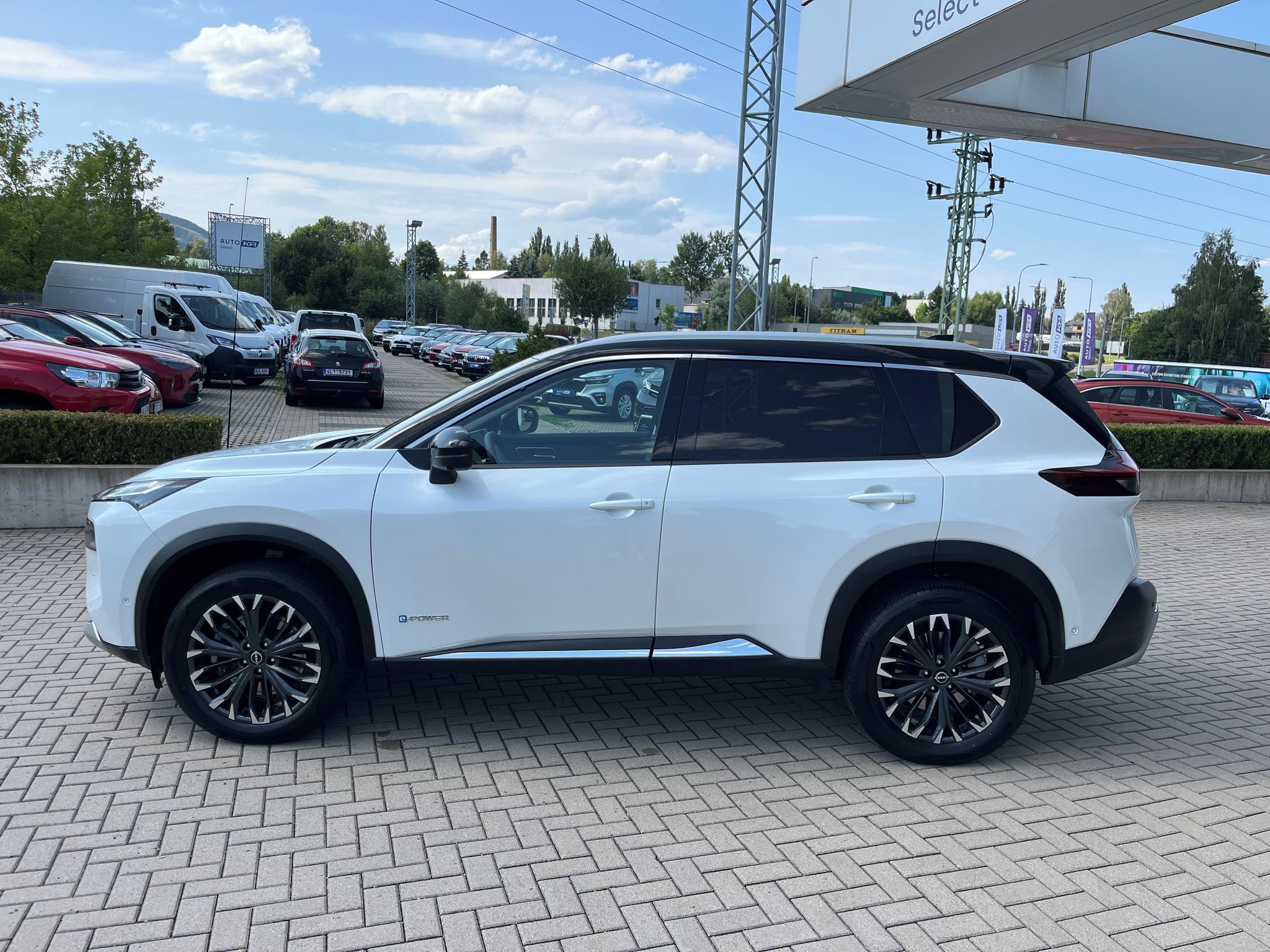 Nissan X-Trail, e-Power 213k e-4orce 4x4 Tekna - fotka 3