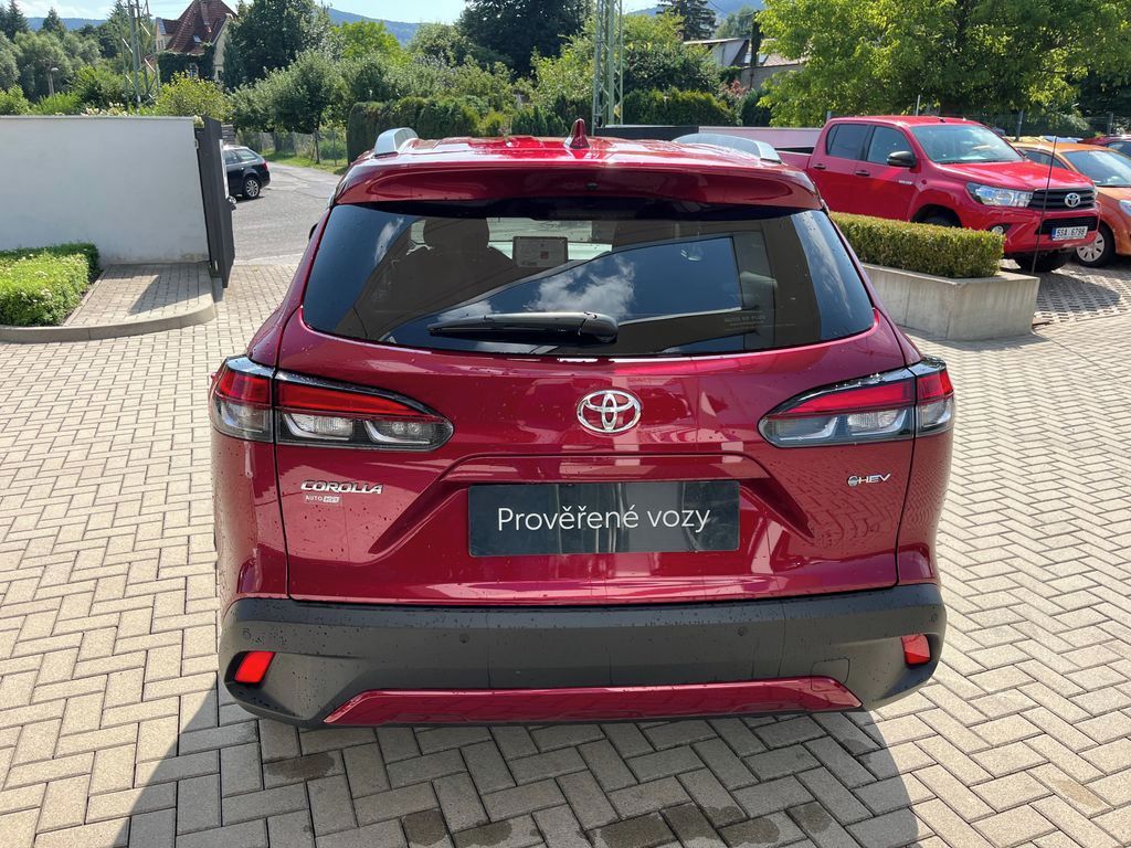 Toyota Corolla Cross, 1.8 Hybrid e-CVT Style Tech - fotka 5