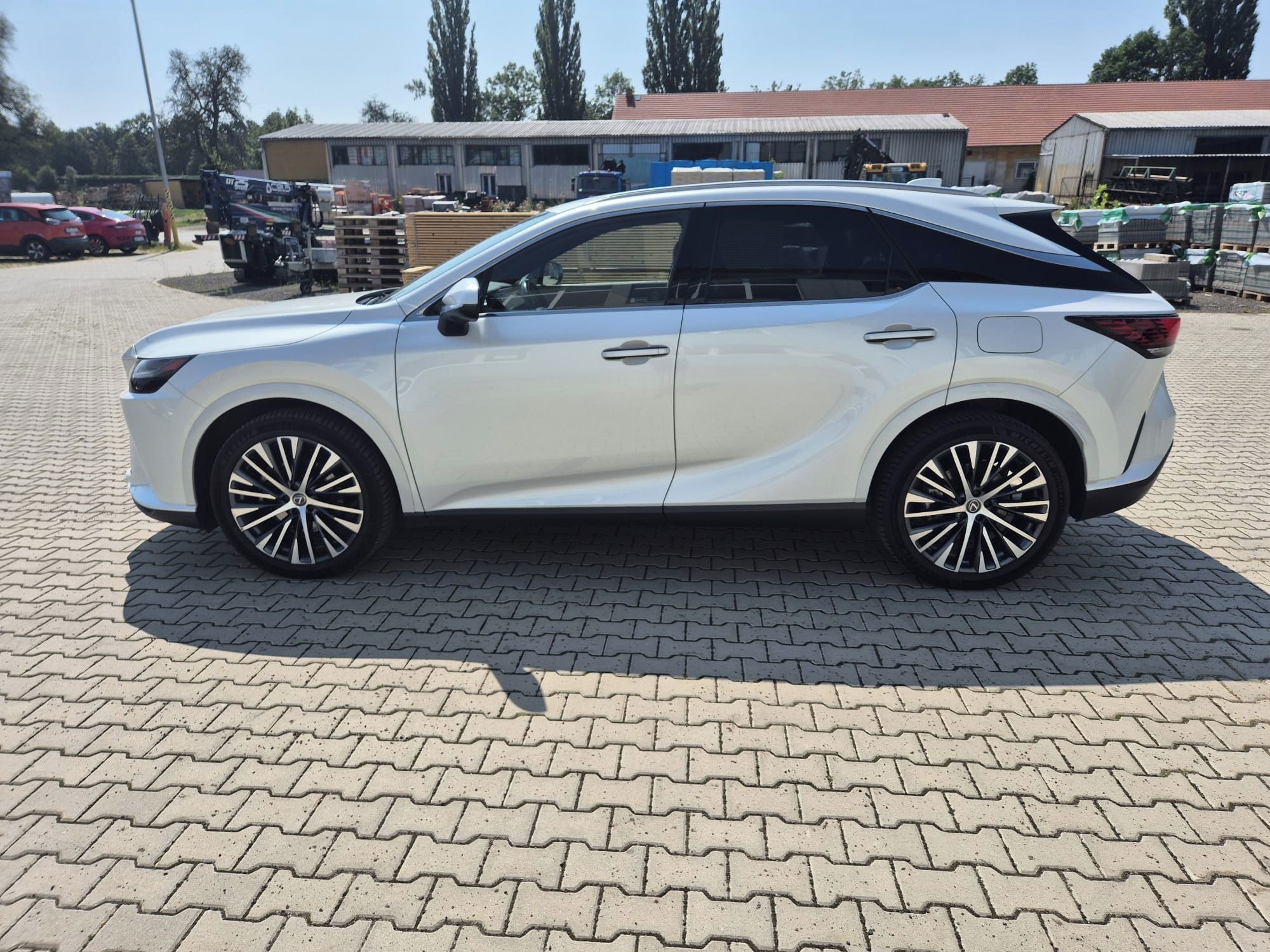 Lexus RX - fotka 2